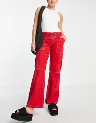Красные расклешенные брюки с поясом и контрастной строчкой ASOS DESIGN ASOS DESIGN