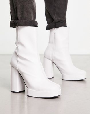 Белые ботинки челси на платформе и каблуке ASOS DESIGN из искусственной кожи ASOS DESIGN