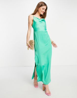 Яркое зеленое атласное платье-комбинация макси с открытой спиной Envii Envii