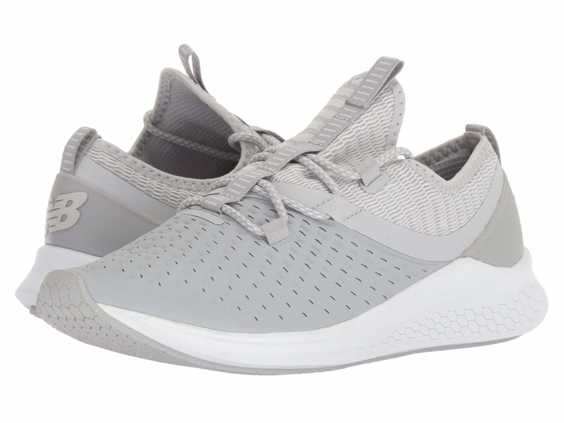 Свежая пена LAZR New Balance