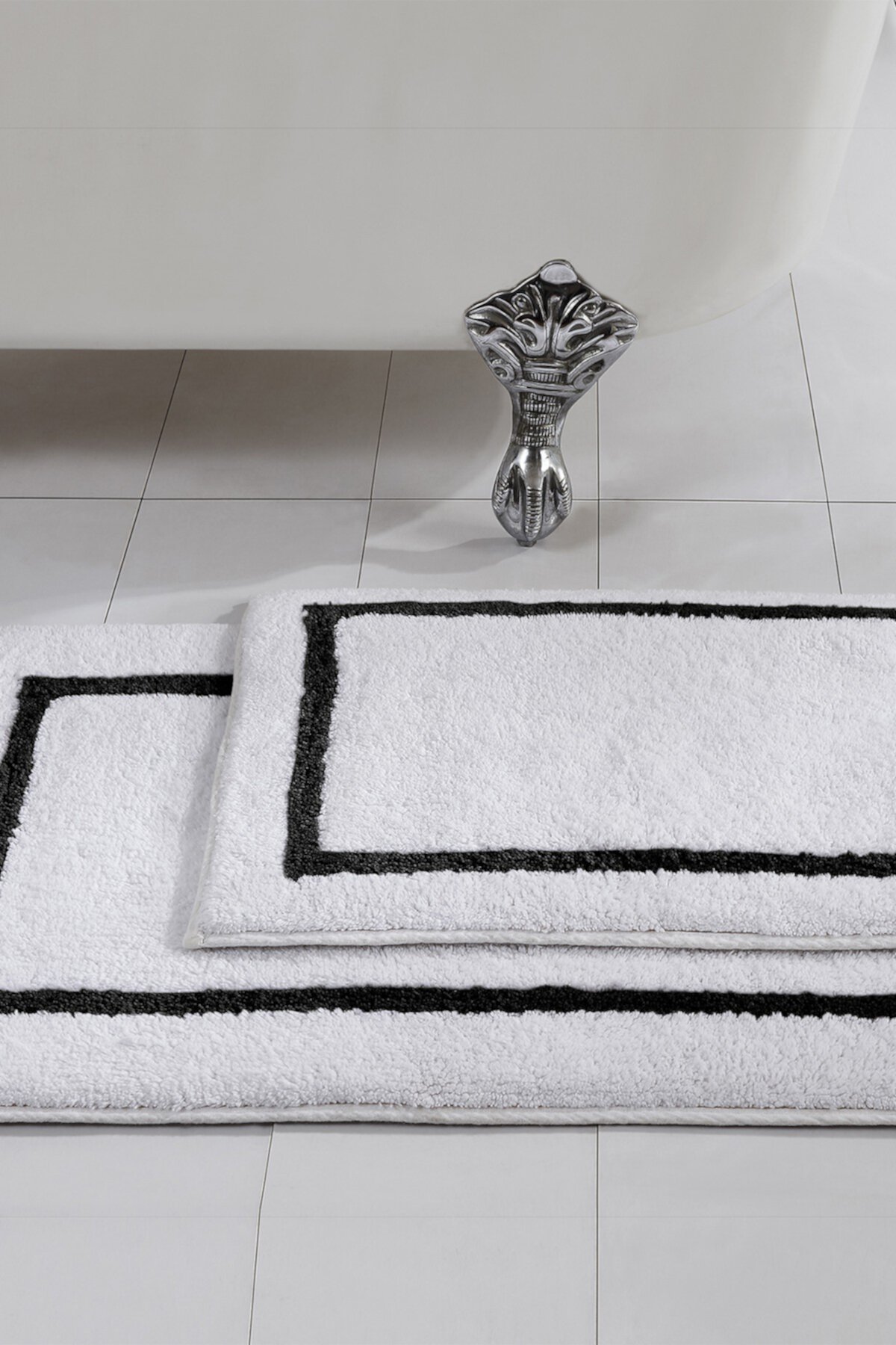 Черный двусторонний контрастный полосатый коврик для ванной из 2 предметов Modern Threads