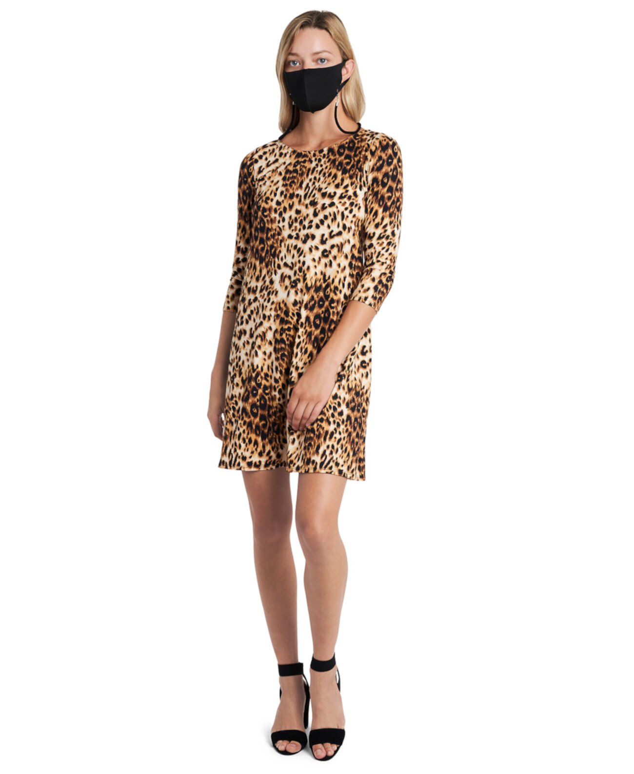 Платье с леопардовым принтом и колье с маской для лица MSK