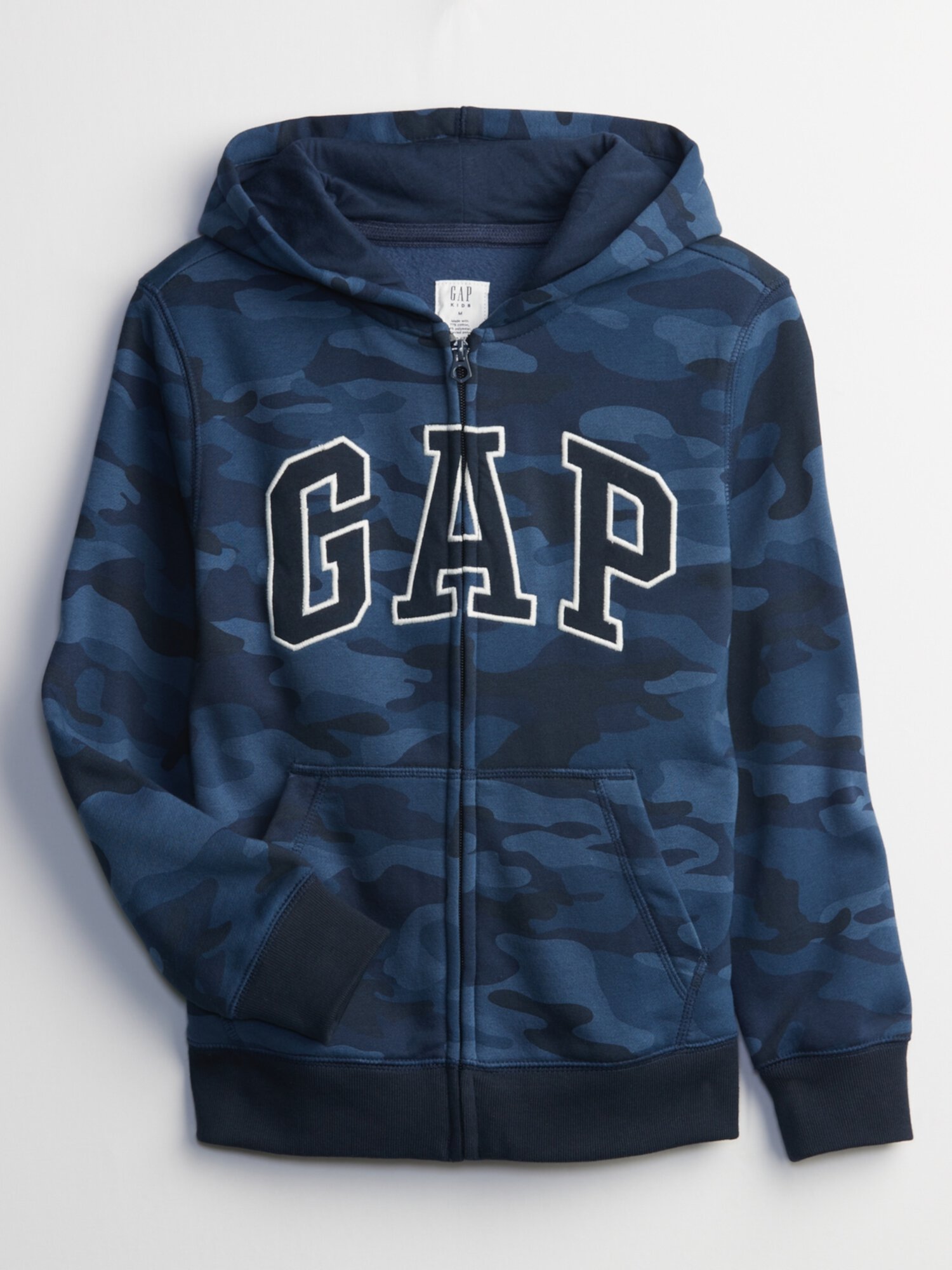 Logo fleece. Gap на флисе. Gap Kids лого.