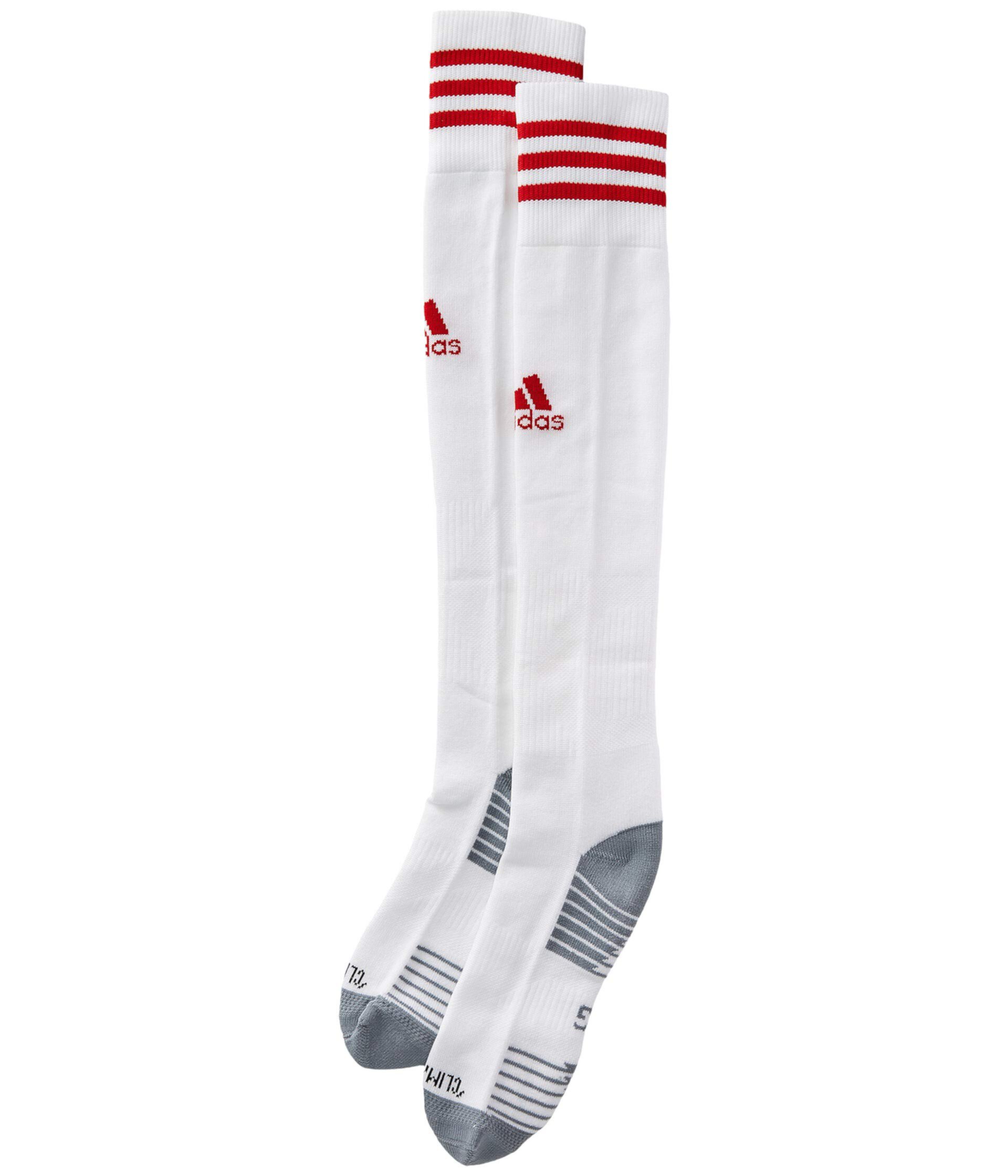 Подушка Copa Zone IV поверх носка для теленка Adidas