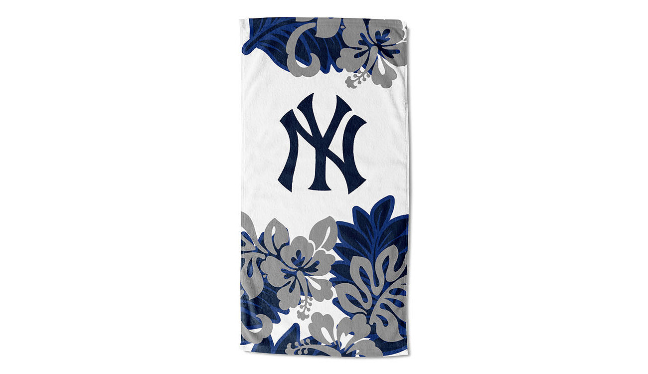 New York Yankees 30x60 "Flower Power" Beach Towel Northwest Company