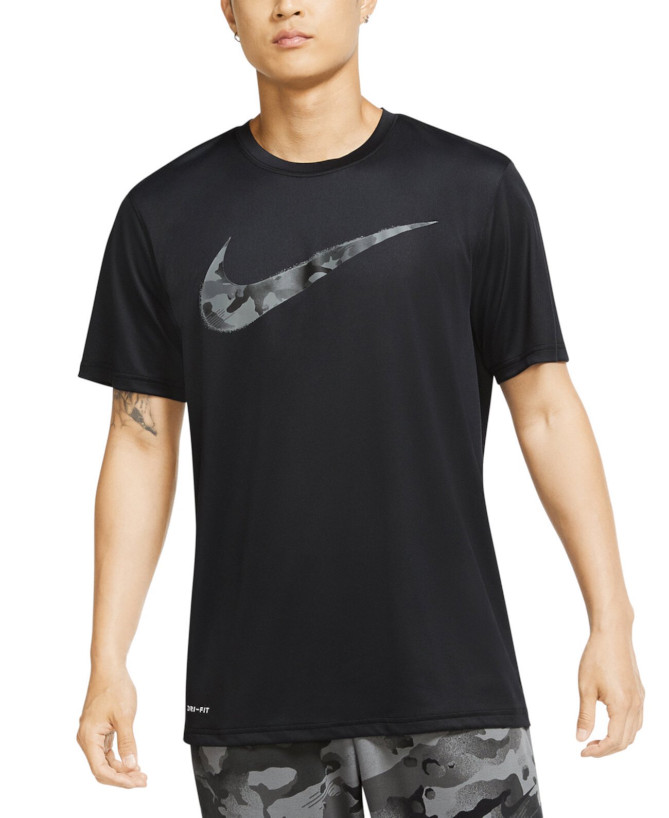 Мужская футболка с камуфляжным принтом для тренинга Nike