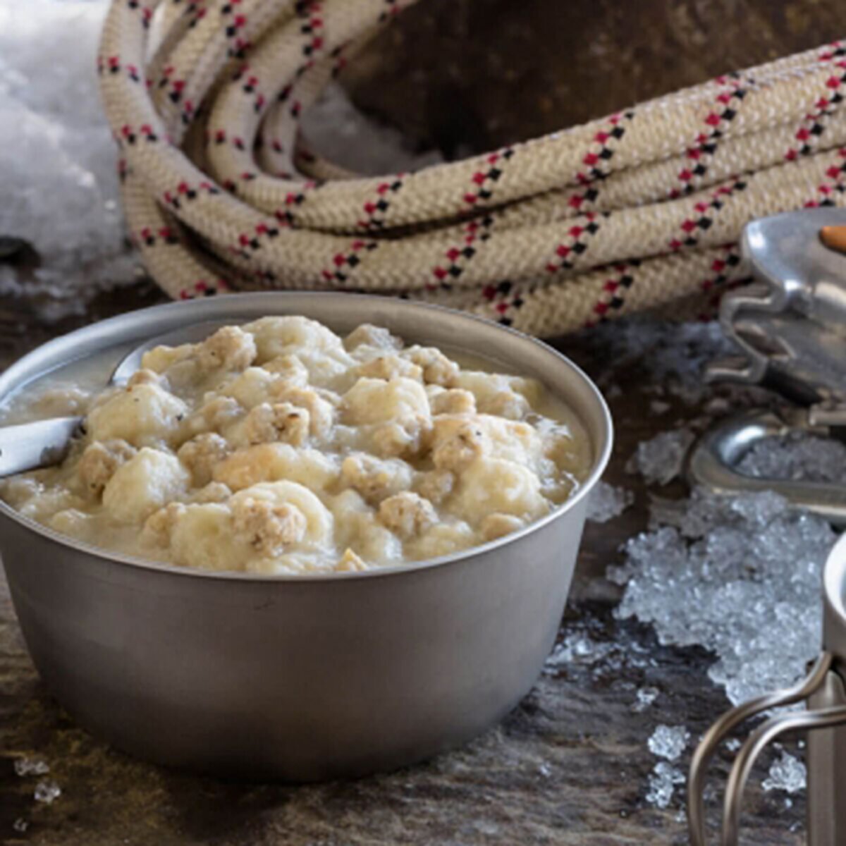 Печенье с соусом и колбасками - Быстрая Еда для Кемпинга, калорийный завтрак, 2 порции Mountain House