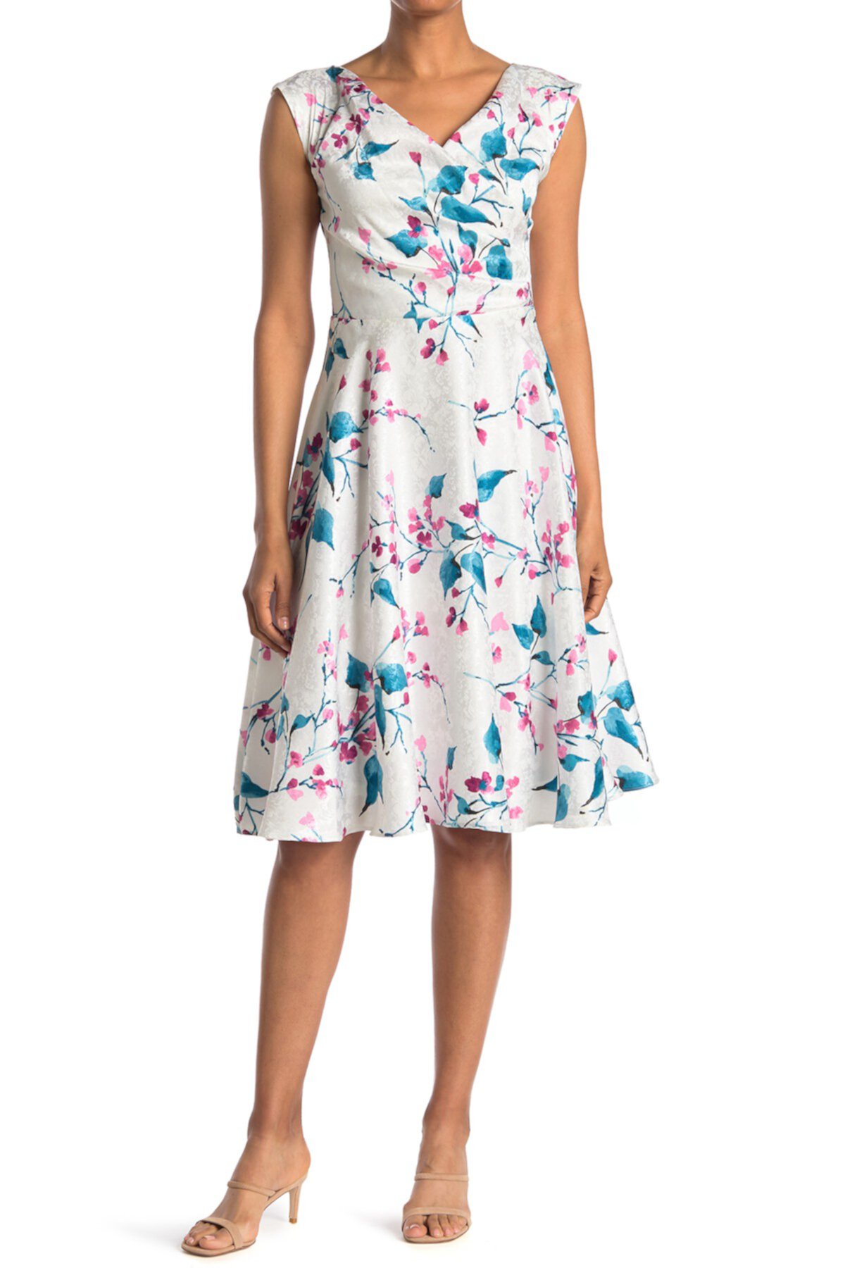 Жаккардовое платье с короткими рукавами и цветочным принтом Gabby Skye