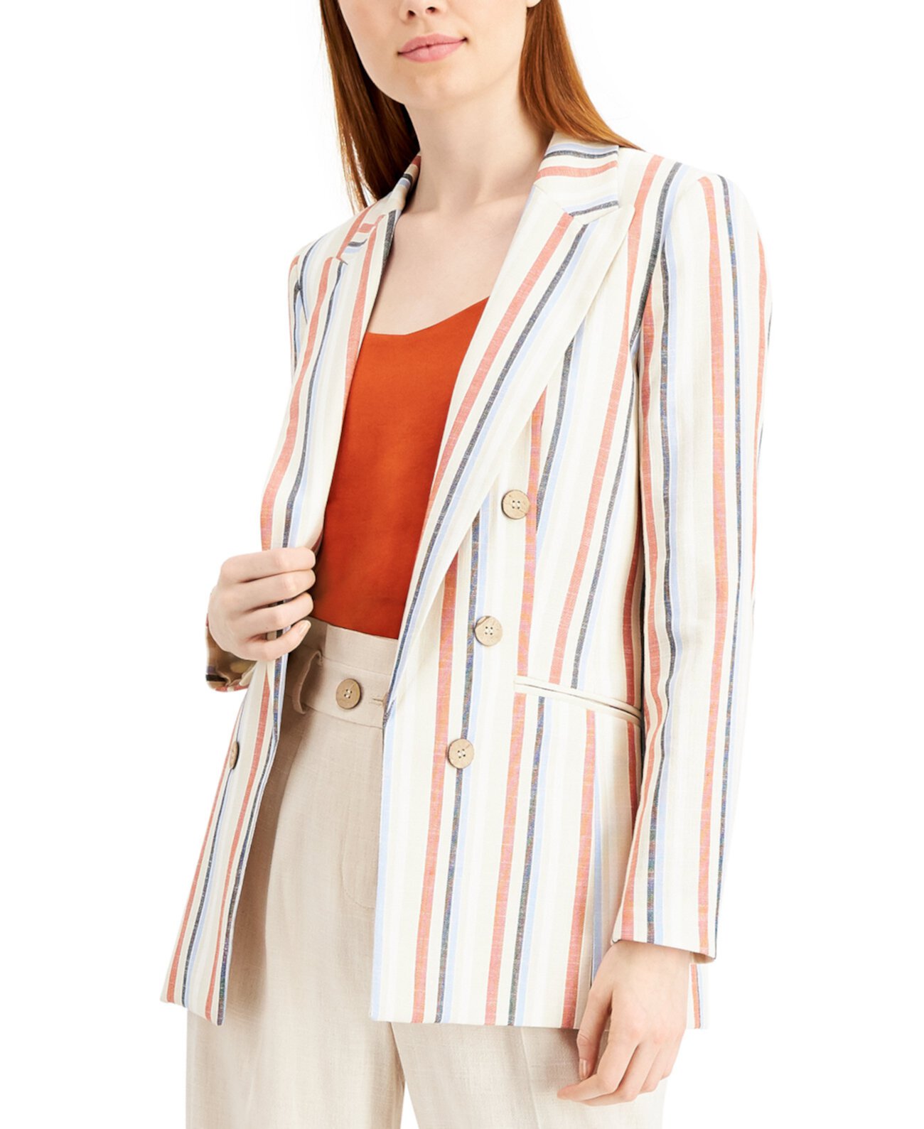 Полосатый пиджак с заостренными лацканами, созданный для Macy's Bar III