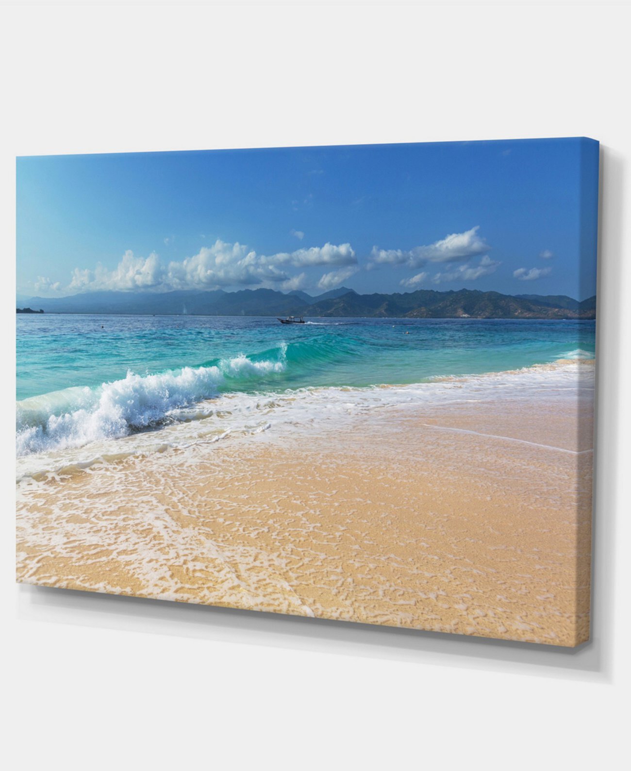 Большой голубой пляж на острове Гили с принтом на холсте «Большой морской берег» от Designart - 32 "X 16" Design Art
