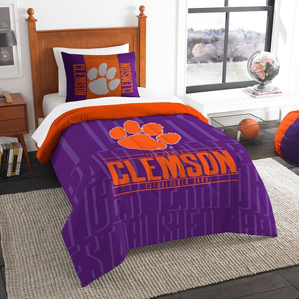 Спальный комплект Clemson Tigers: двуспальная простыня 162 x 218 см, наволочка 61 x 76 см, полиэстер The Northwest