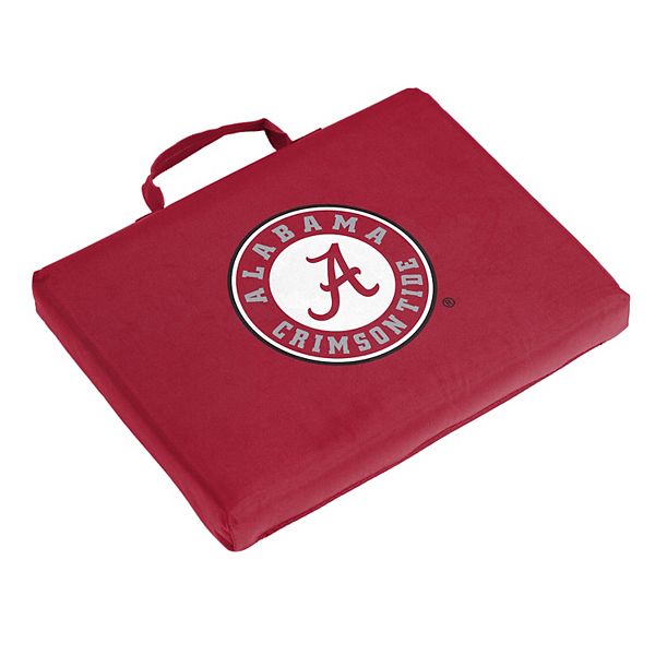 Сиденье для зрителей Alabama Crimson Tide от Logo Brand - 35.6 см х 27.9 см х 5.1 см, Полиэстер, с ручкой Logo Brand