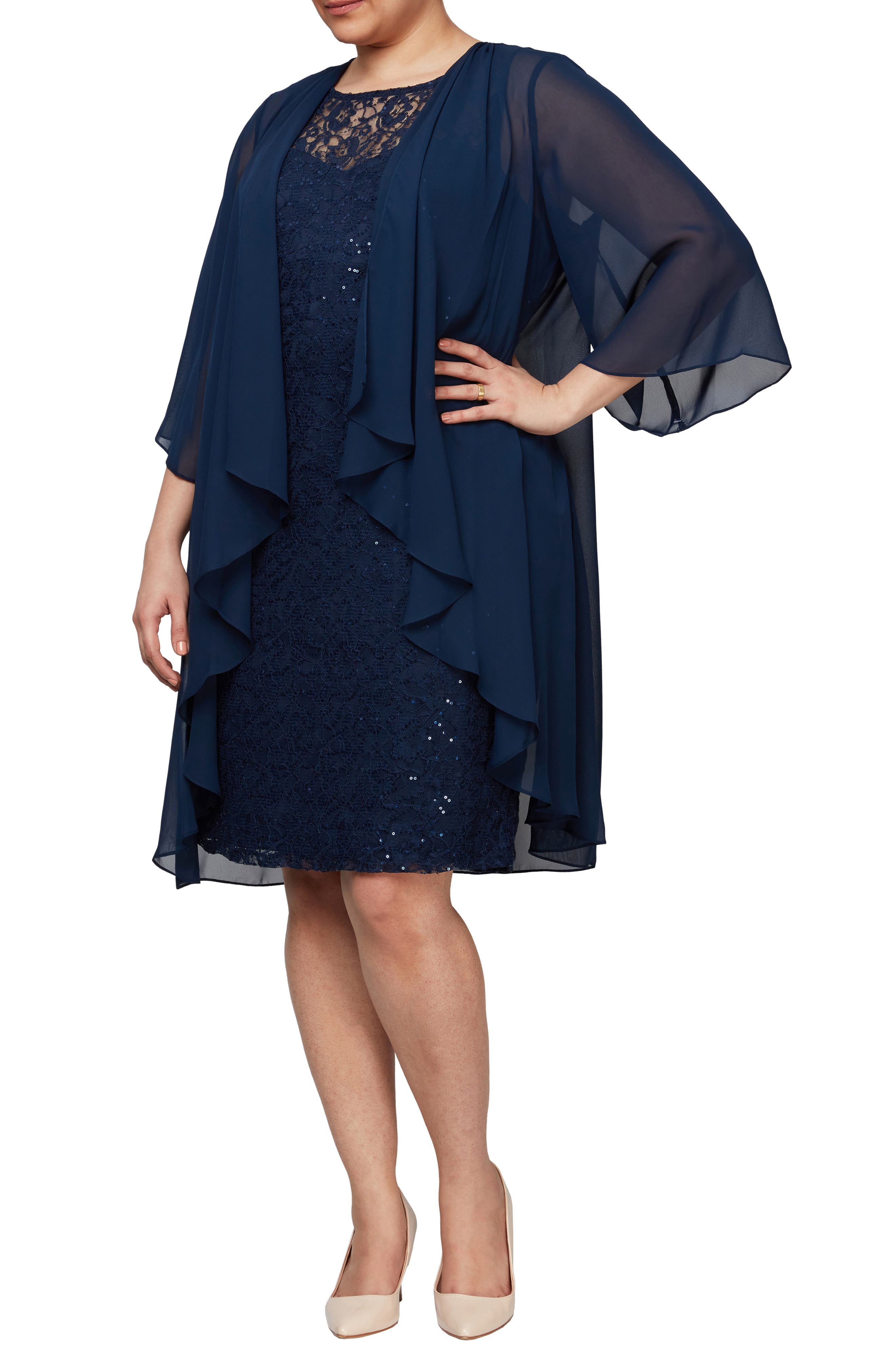 Кружевное платье-кимоно с пайетками SLNY