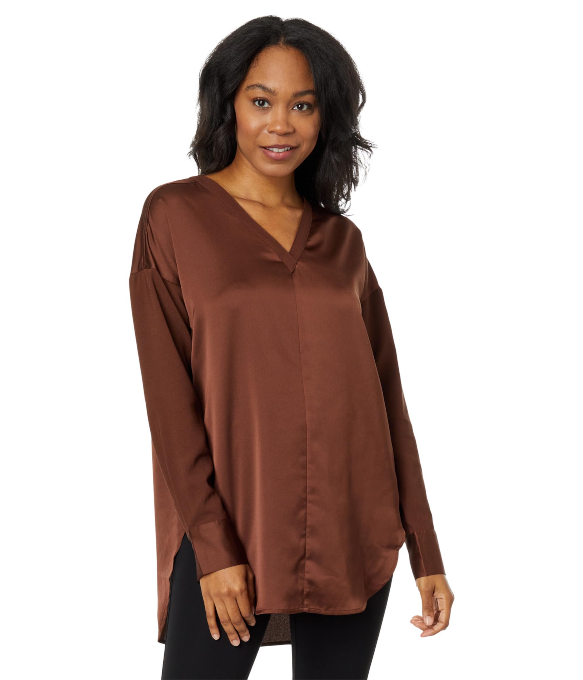 Token Satin Pullover Top Lysse