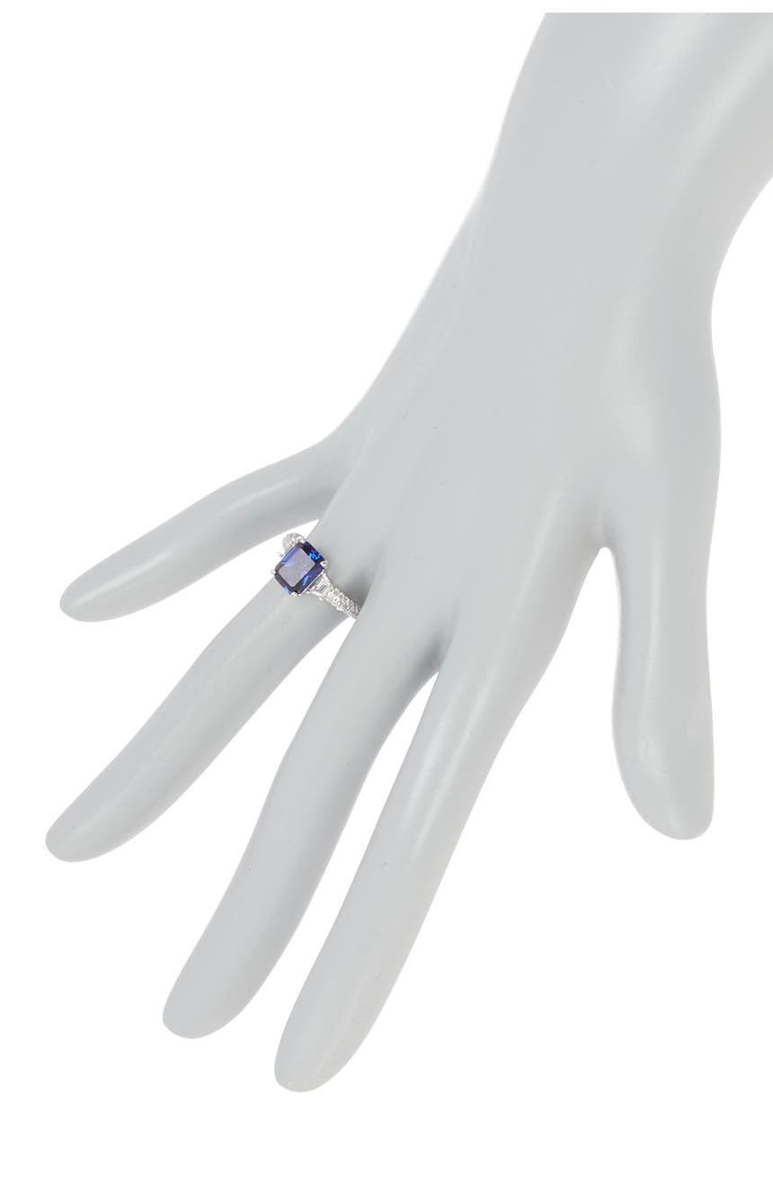Серебряное прямоугольное кольцо с сапфиром и бриллиантом - 0,02 карата Suzy Levian