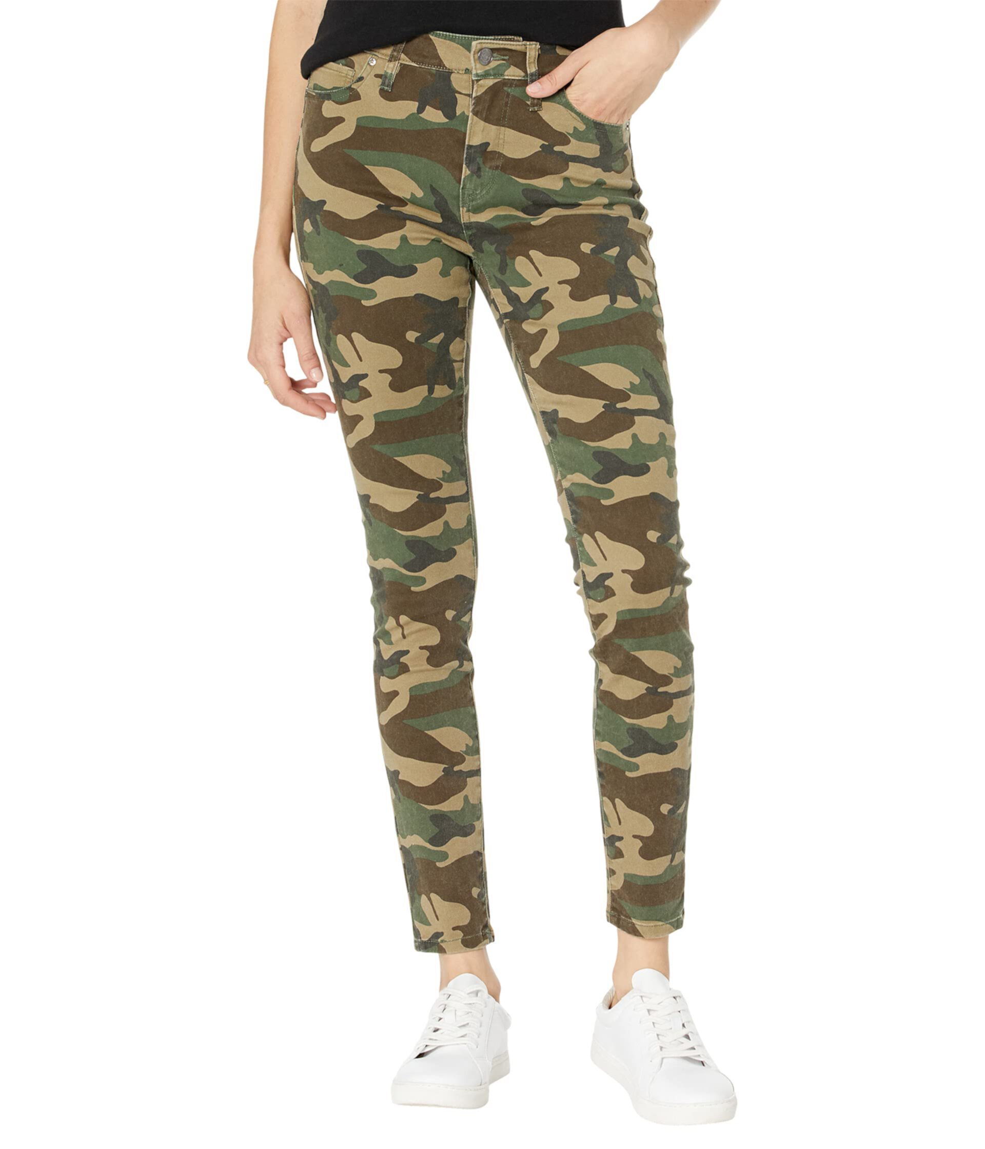 Jennie Mid-Rise Curvy Print Jeans in Camo True Religion