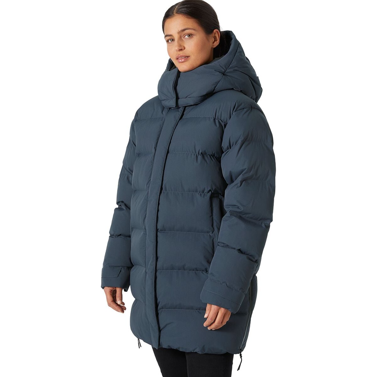 Парка Helly Hansen Aspire Puffy: водоотталкивающий материал и утеплённый капюшон Helly Hansen