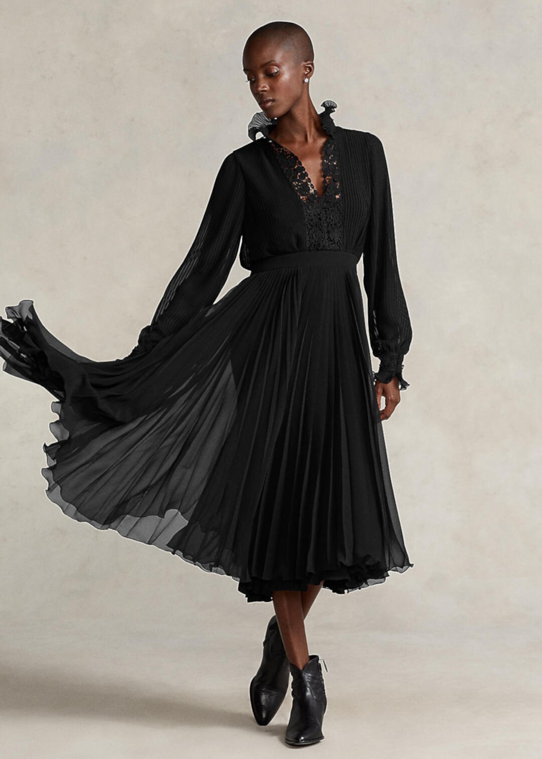 Платье из жоржета со складками и кружевной отделкой Ralph Lauren