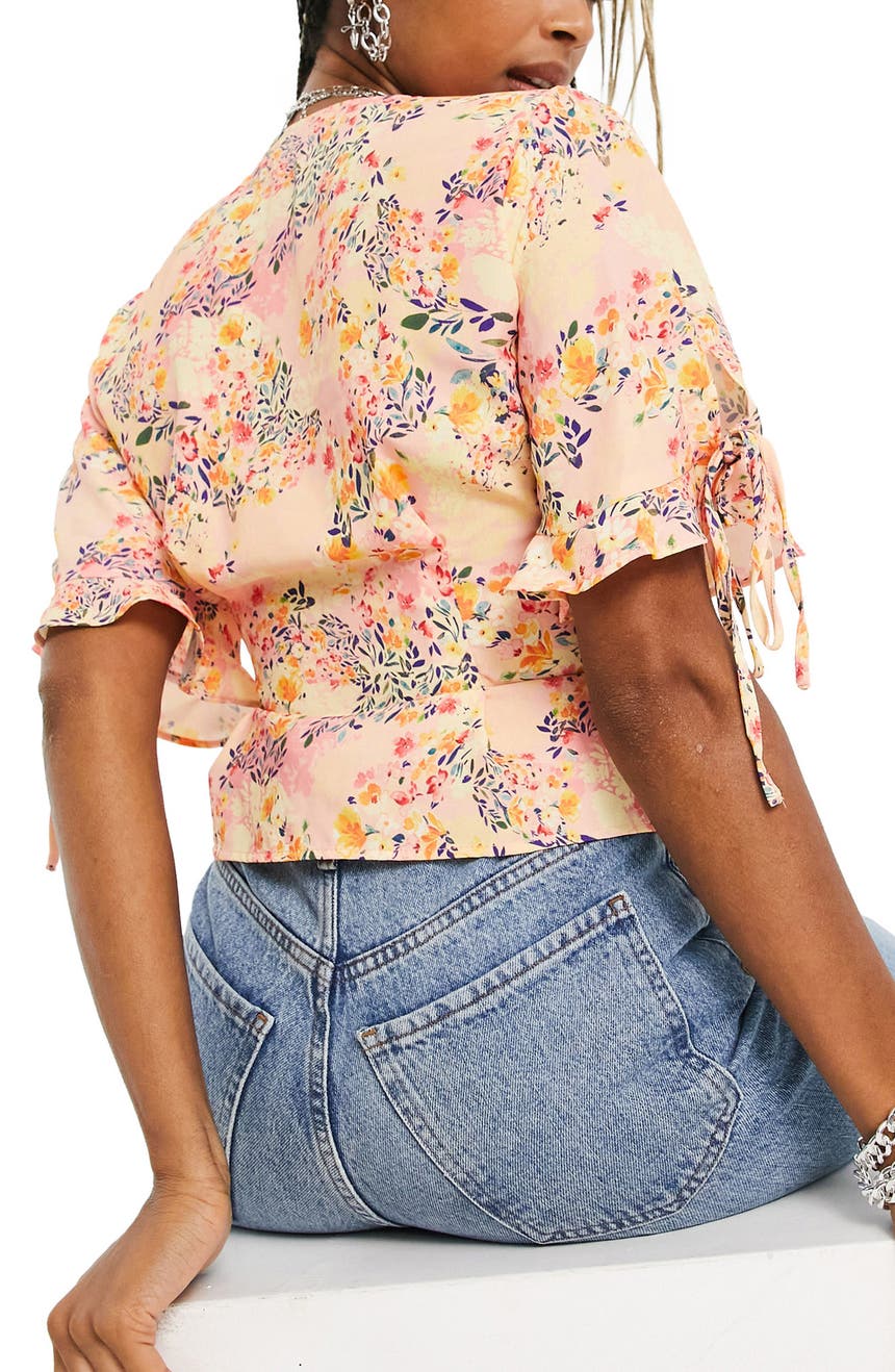 Блузка с запахом и цветочным принтом TOPSHOP