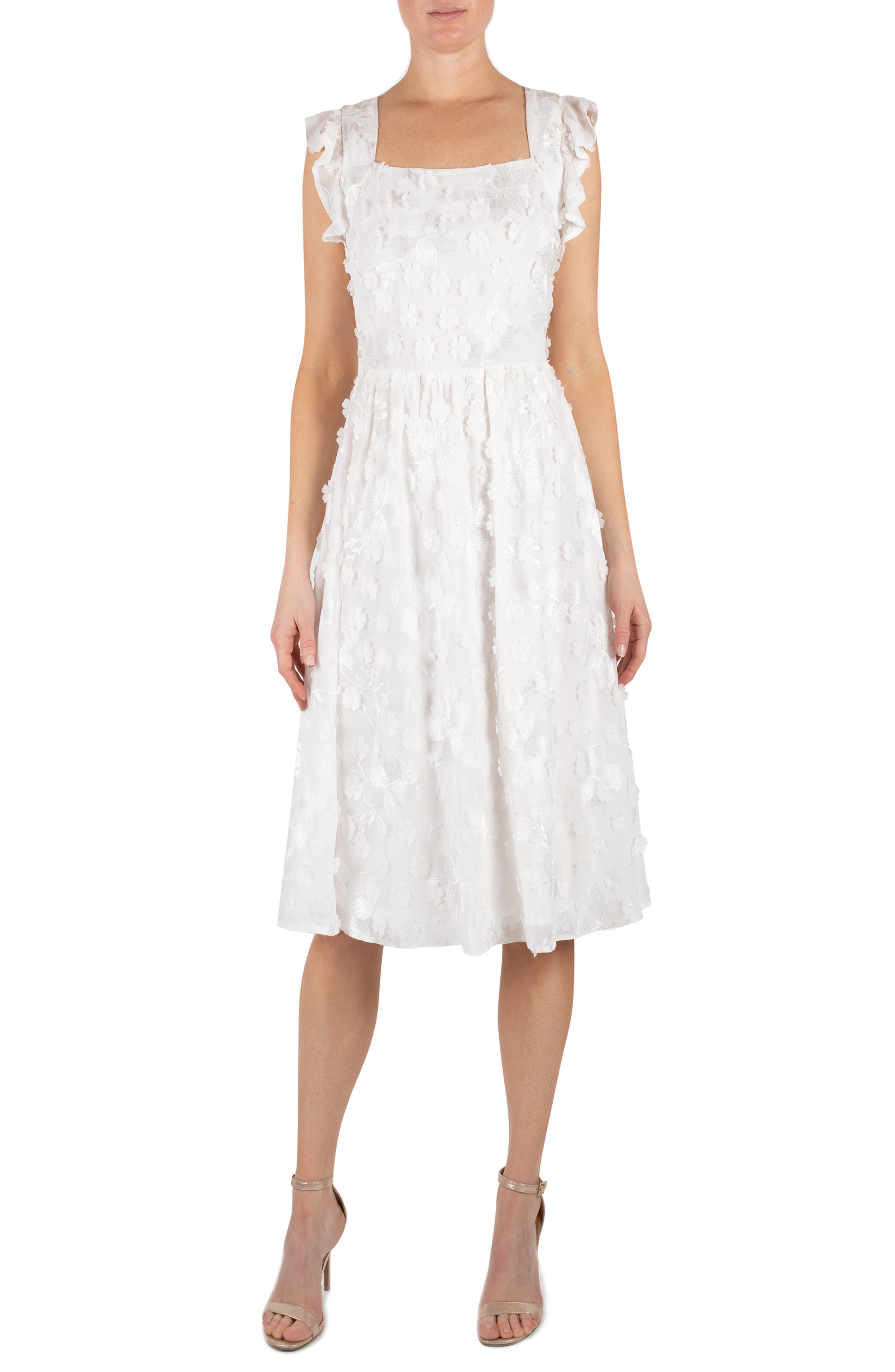 Романтичное платье с пышной юбкой и цветочной аппликацией Julia Jordan