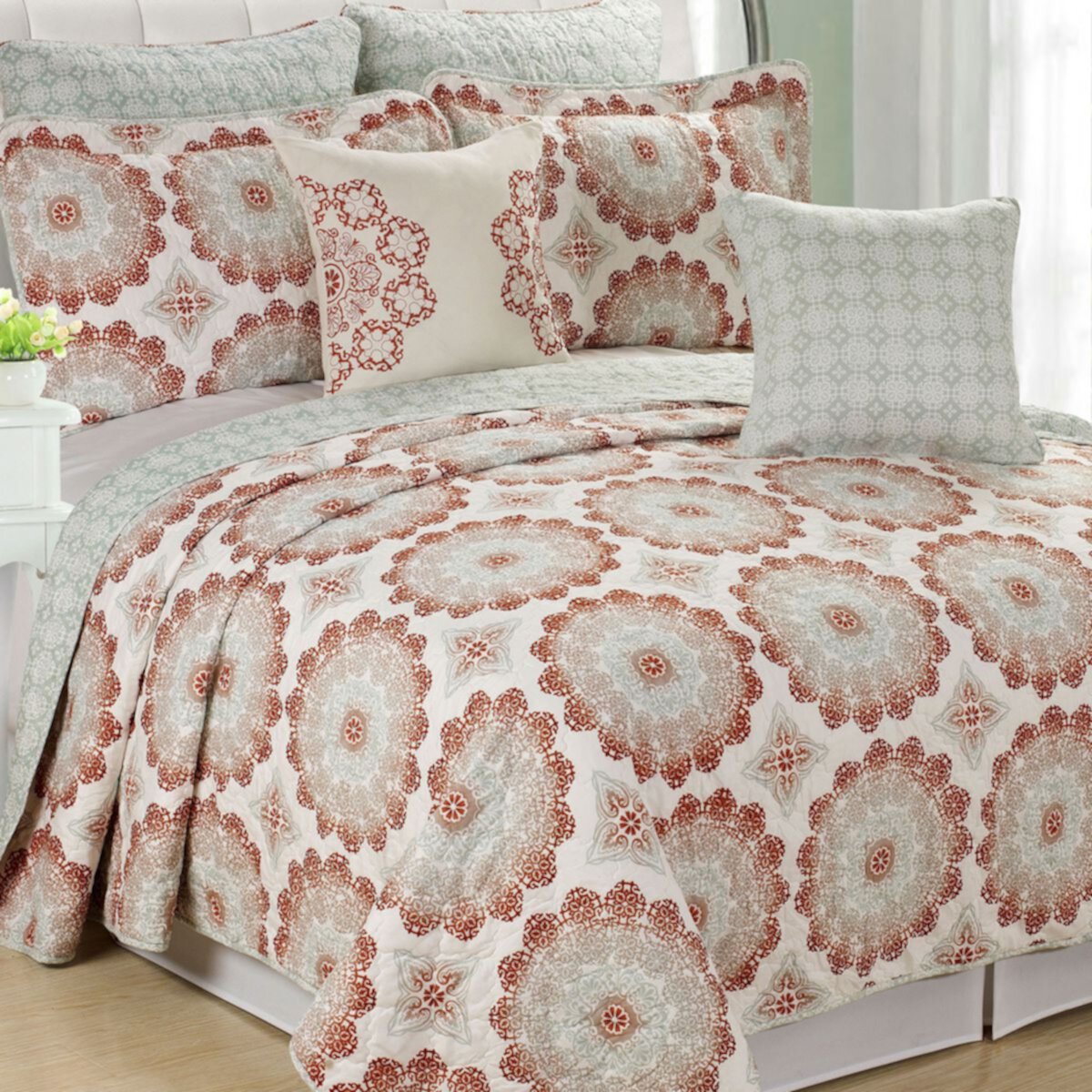 Serenta Delia 7-Piece Coverlet and Sham Set Serenta