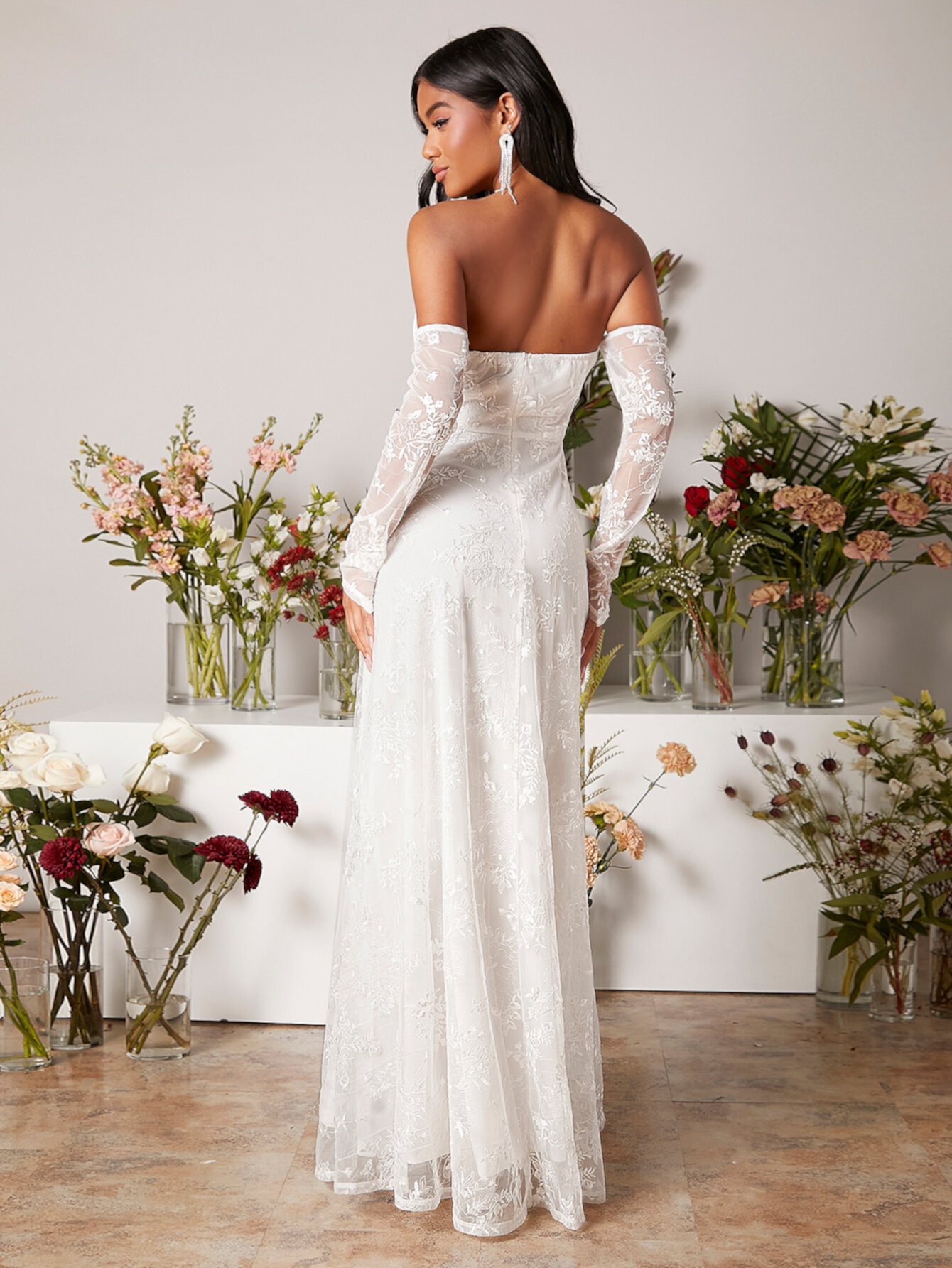 SHEIN 1шт Свадебное платье с открытыми плечами с высоким разрезом бюстье макси кружевной вечерний SHEIN