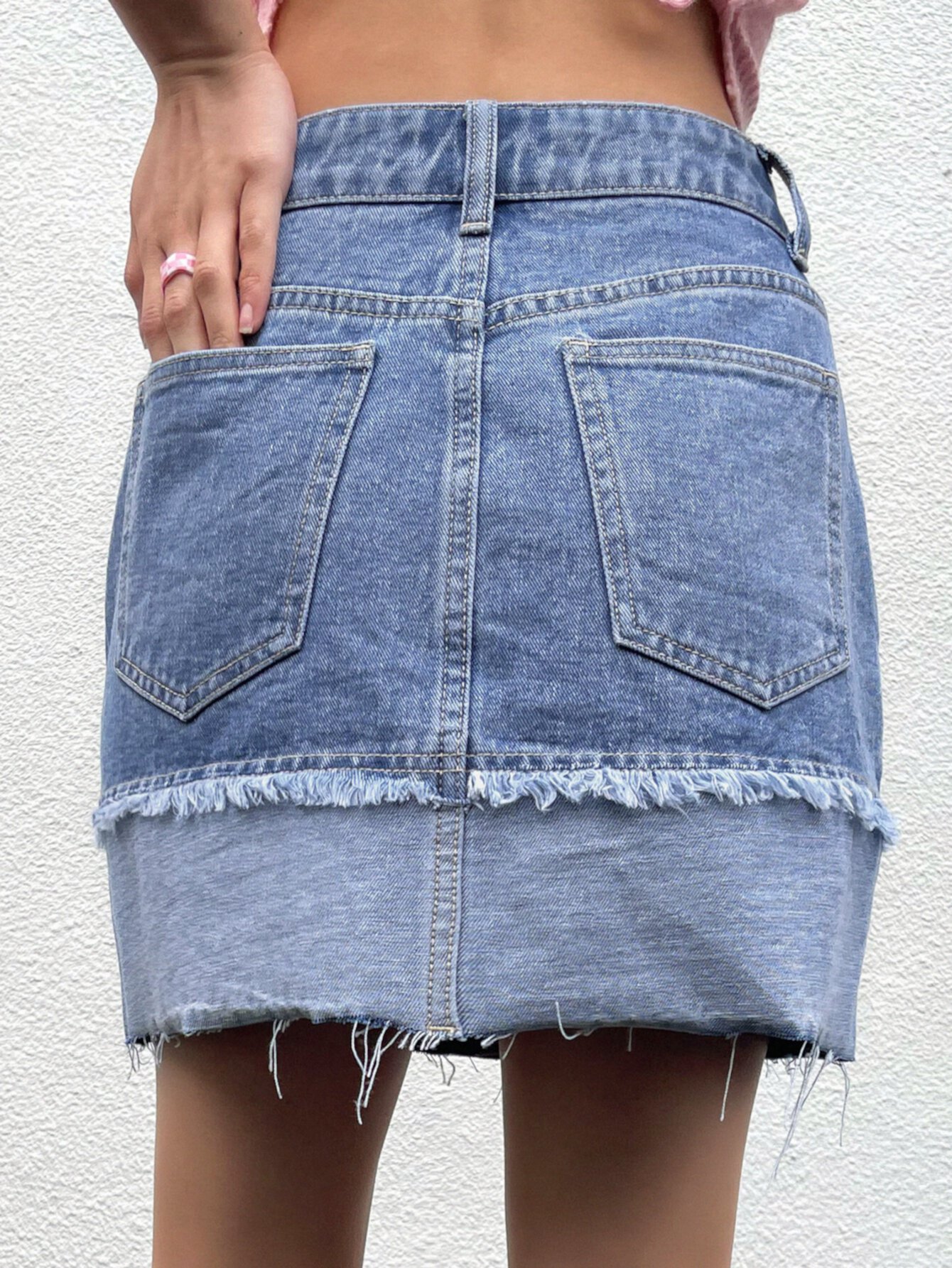 DAZY Джинсовая юбка с необработанной отделкой с карманом DAZY