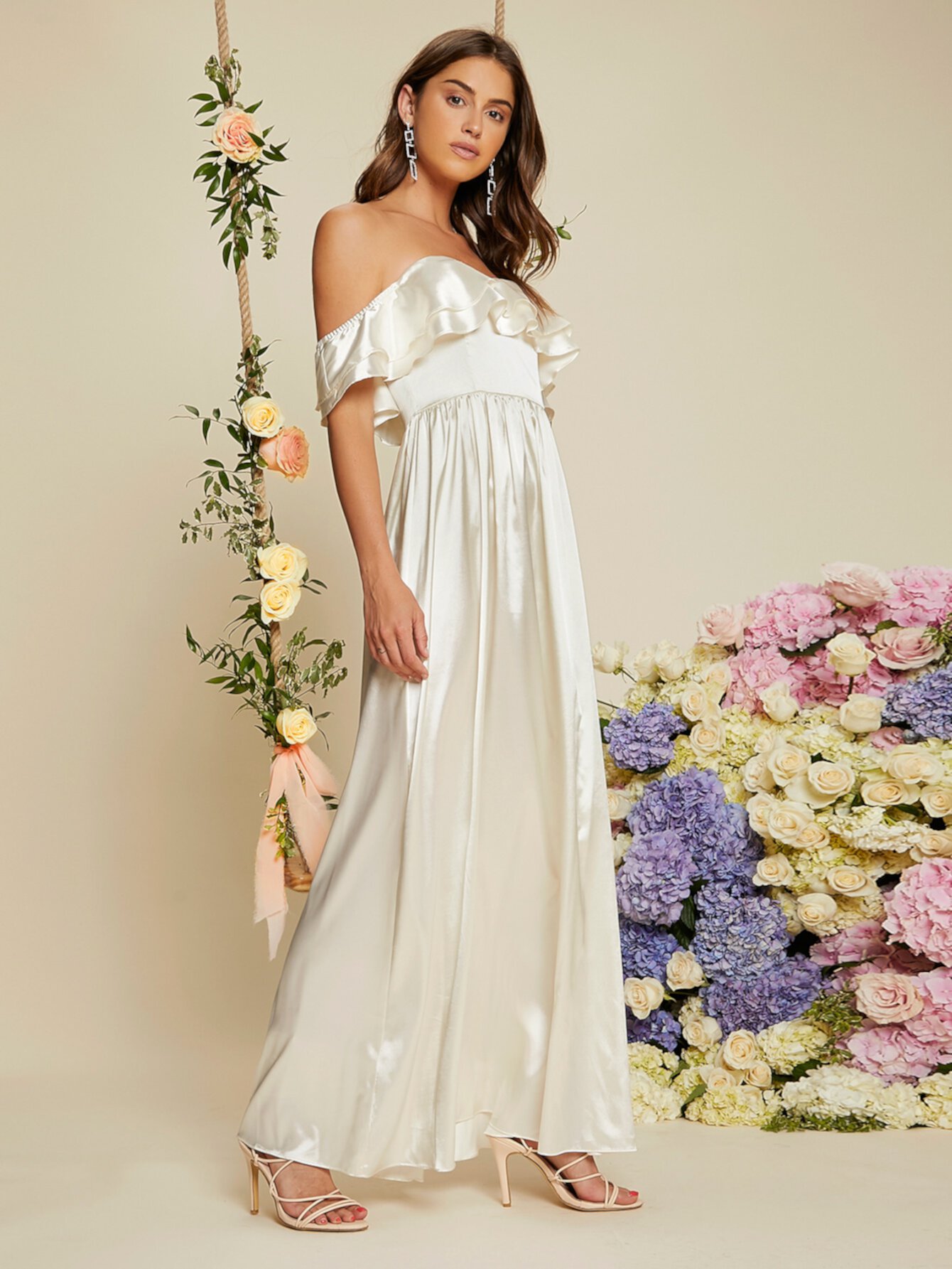 SHEIN Свадебное платье с открытыми плечами с оборкой из атласа SHEIN