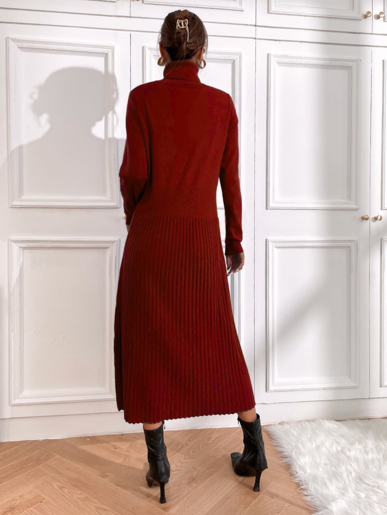Платье-свитер с высоким воротником без пояса SHEIN