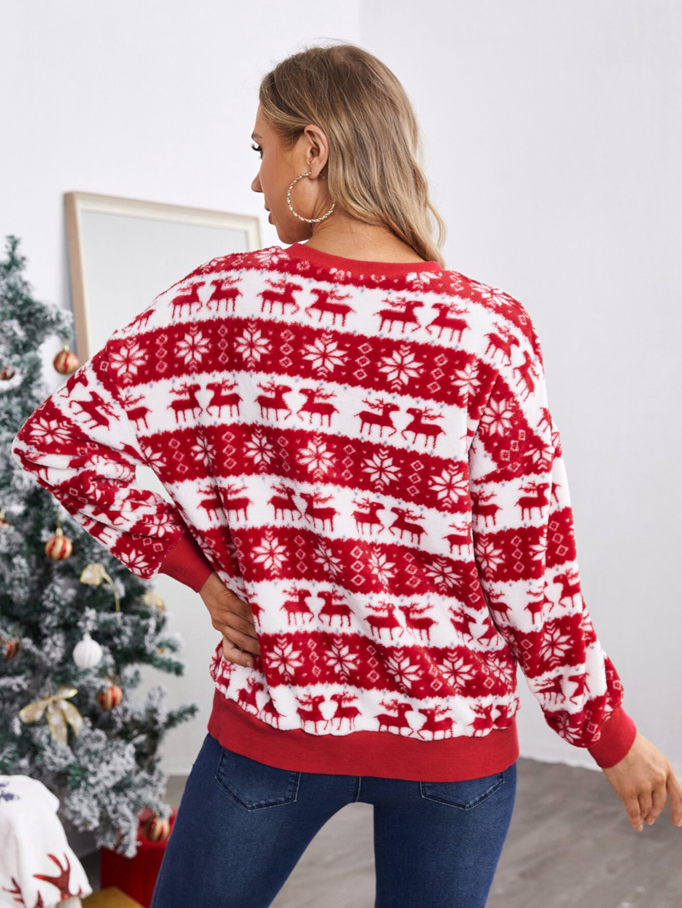 SHEIN Пуловер с узором "рождественский лось" для беременных SHEIN