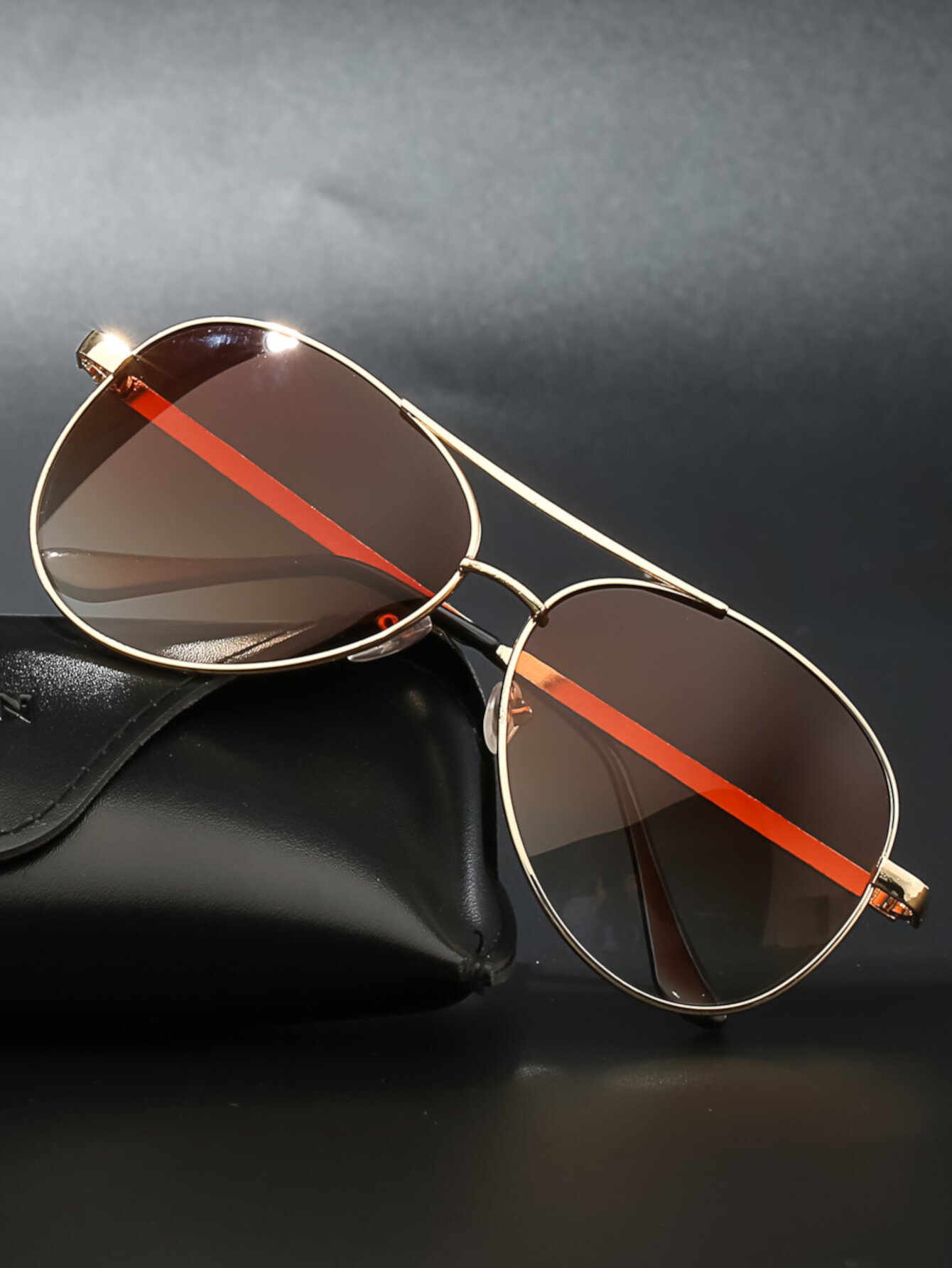для мужчины Солнцезащитные очки-авиаторы в металлической оправе SHEIN