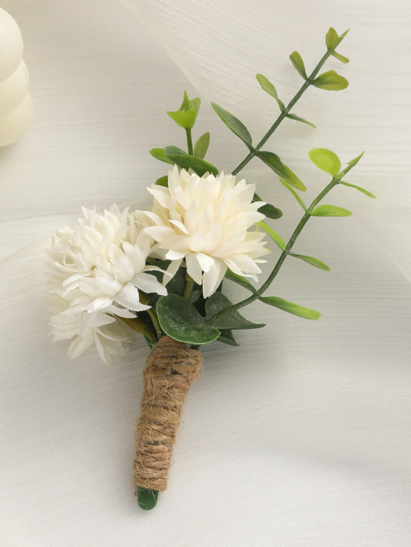 Бутоньерка с цветком SHEIN