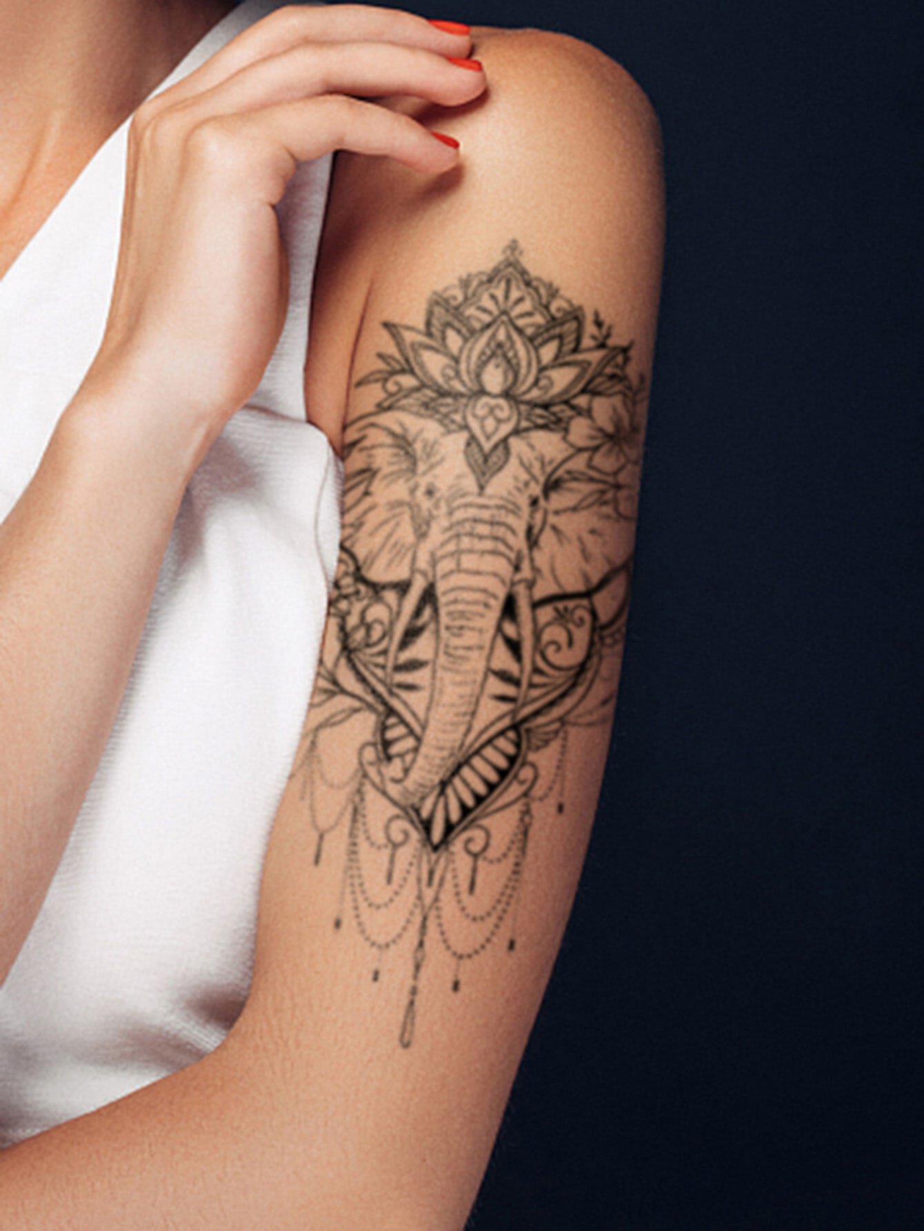 1 лист тату-наклейка с узором цветка и слона SHEIN