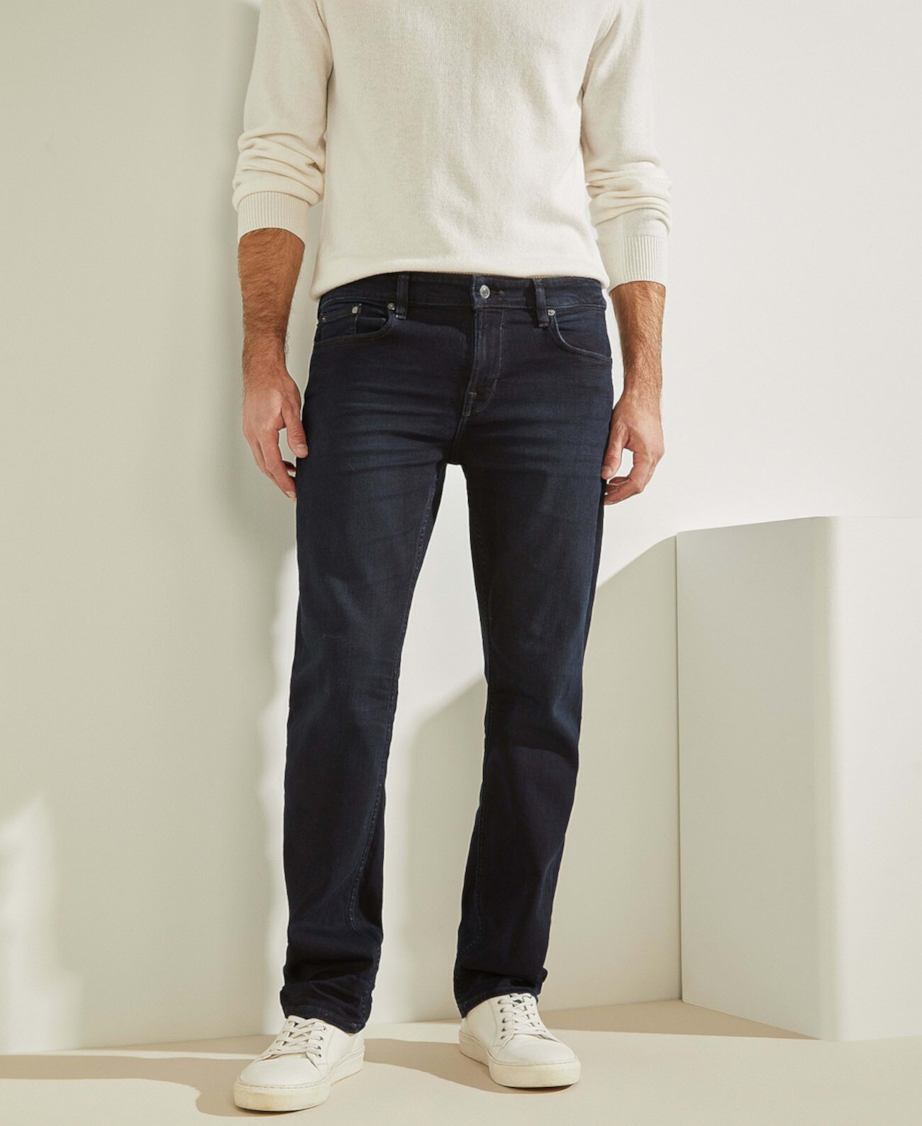 Мужские узкие прямые джинсы GUESS