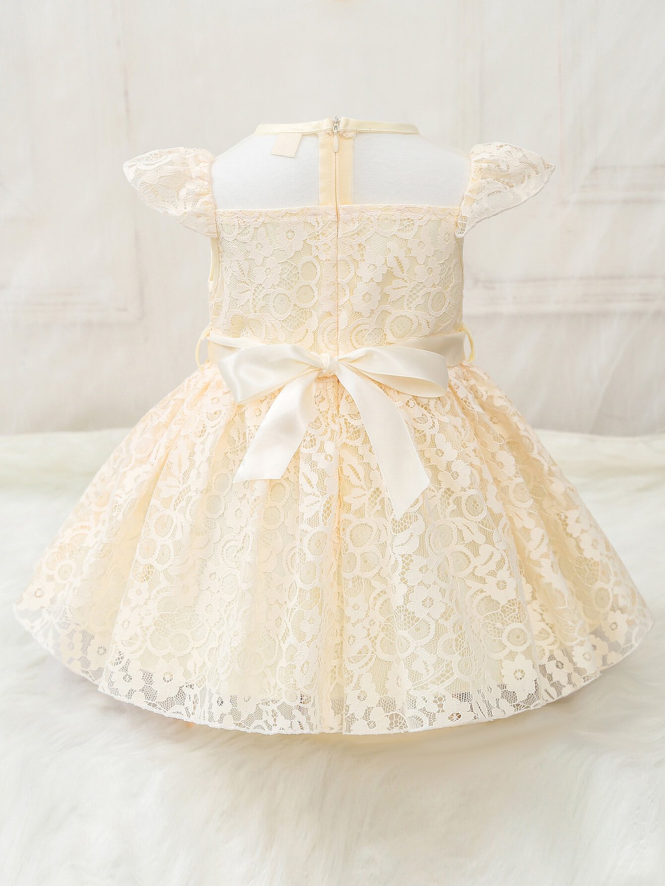 для детей Вечернее платье с рукавами-бабочками с поясом кружевной SHEIN