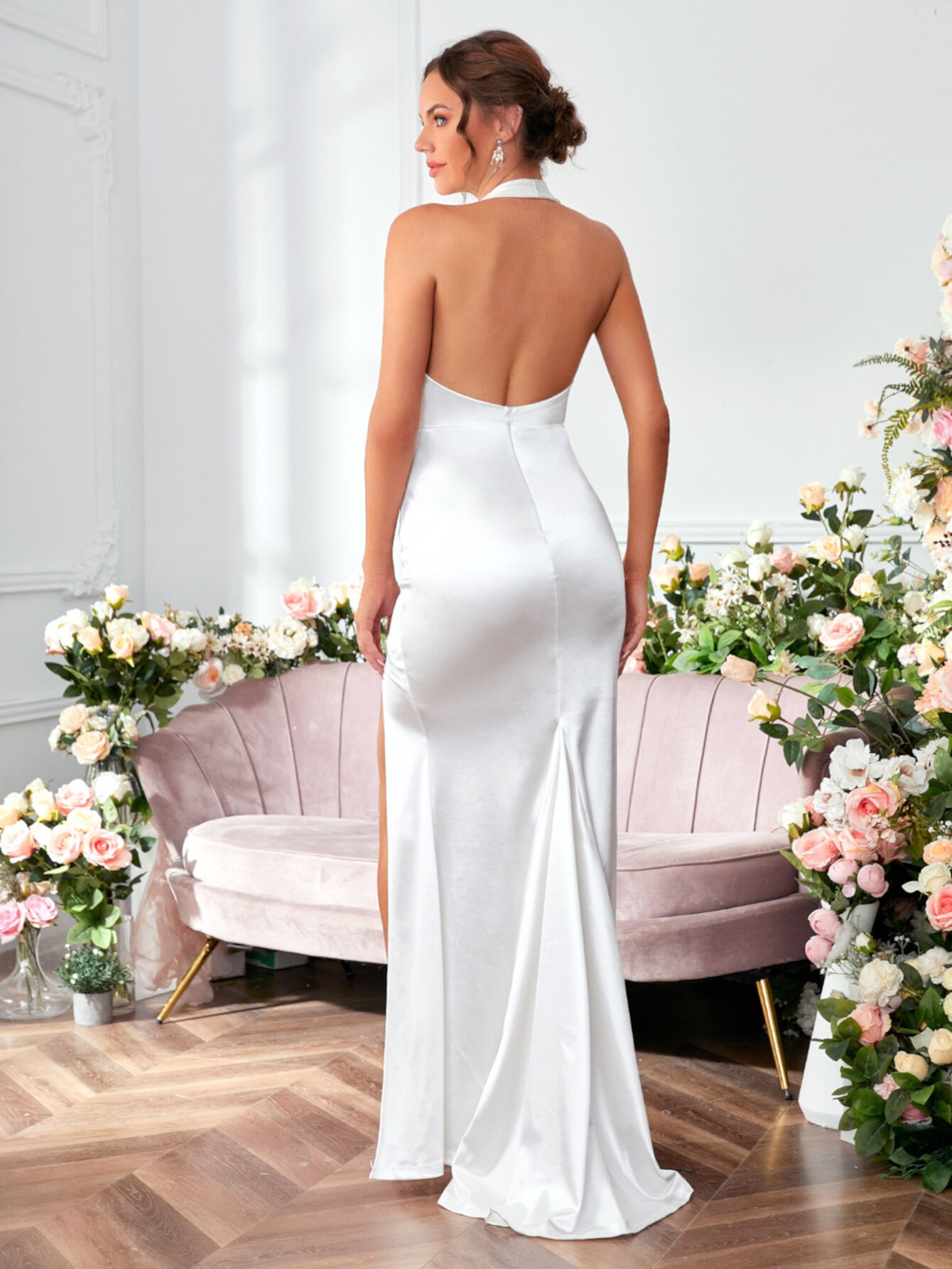 Свадебное платье с высоким разрезом с открытой спиной из атласа халтер SHEIN