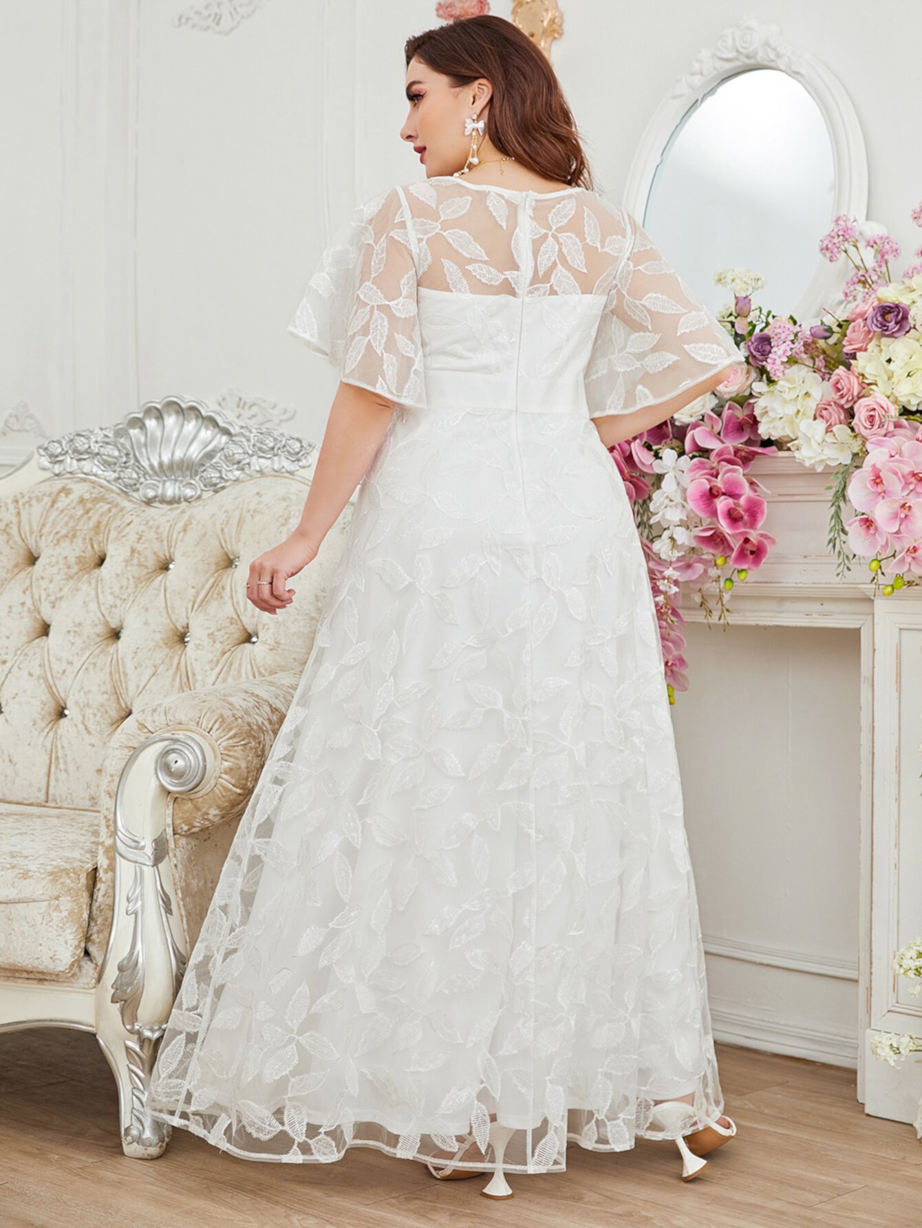 размера плюс Свадебное платье с рукавами-бабочками кружевной SHEIN