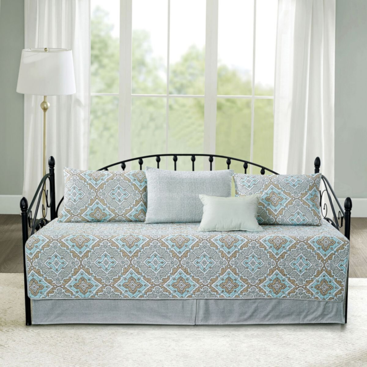 Serenta Diego 6-Piece Quilted Daybed Serenta