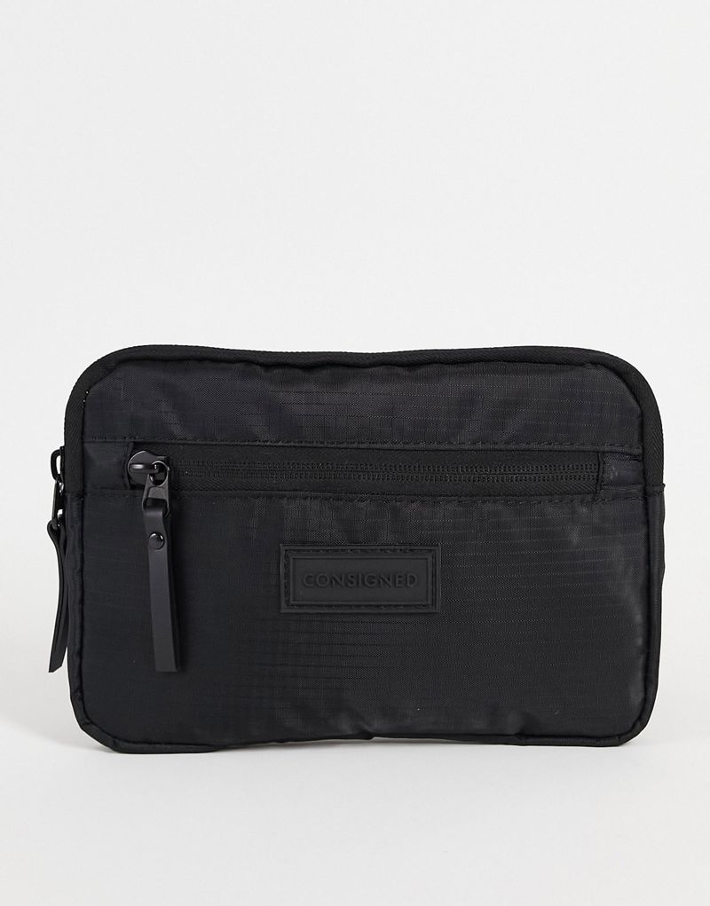 Черная сумка через плечо с плоским профилем Consigned Consigned