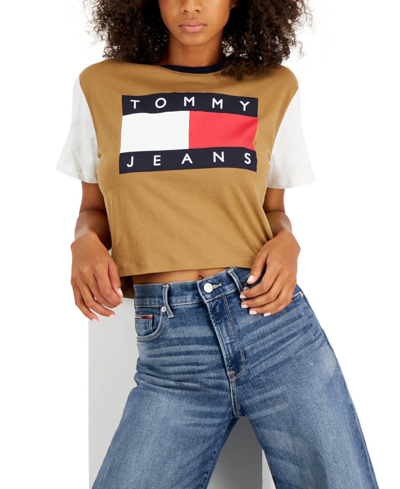 Женская футболка с цветными блоками и логотипом Tommy Jeans