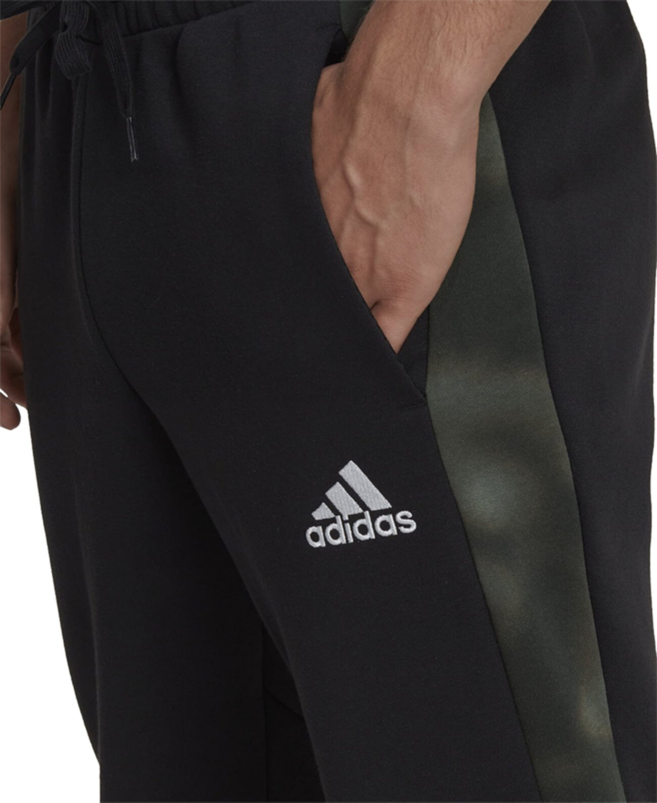 Мужские флисовые джоггеры Essentials с камуфляжным принтом Adidas