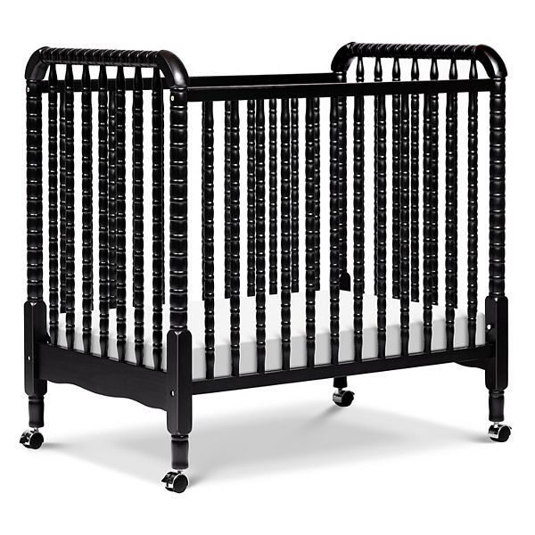 DaVinci Jenny Lind 3-in-1 Convertible Mini Crib DaVinci