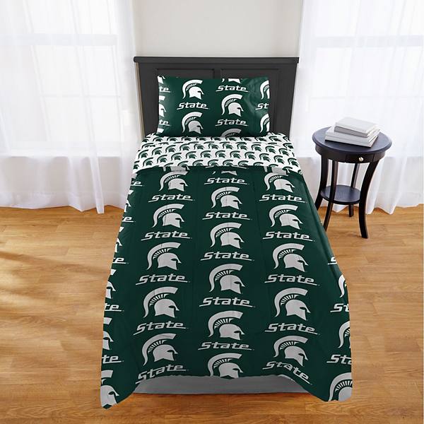 Комплект постельного белья Michigan State Spartans, двуспальный, 4 предмета, 163 x 218 см, 168 x 244 см, 99 x 191 см Unbranded