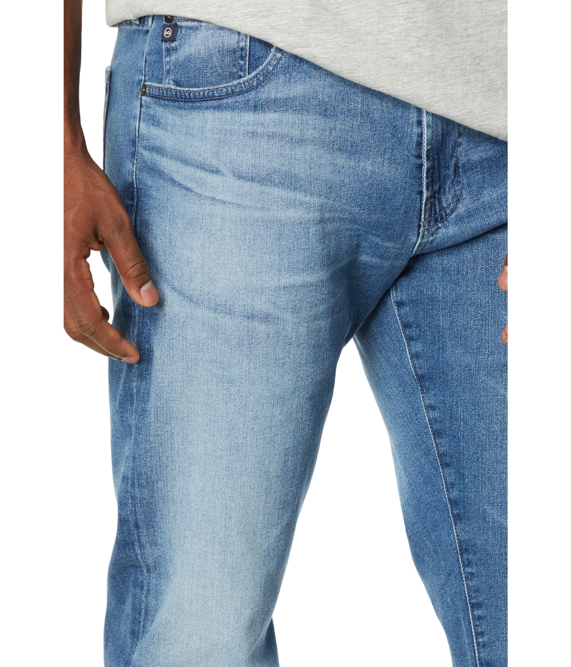 Эверетт на зиплайне AG Jeans