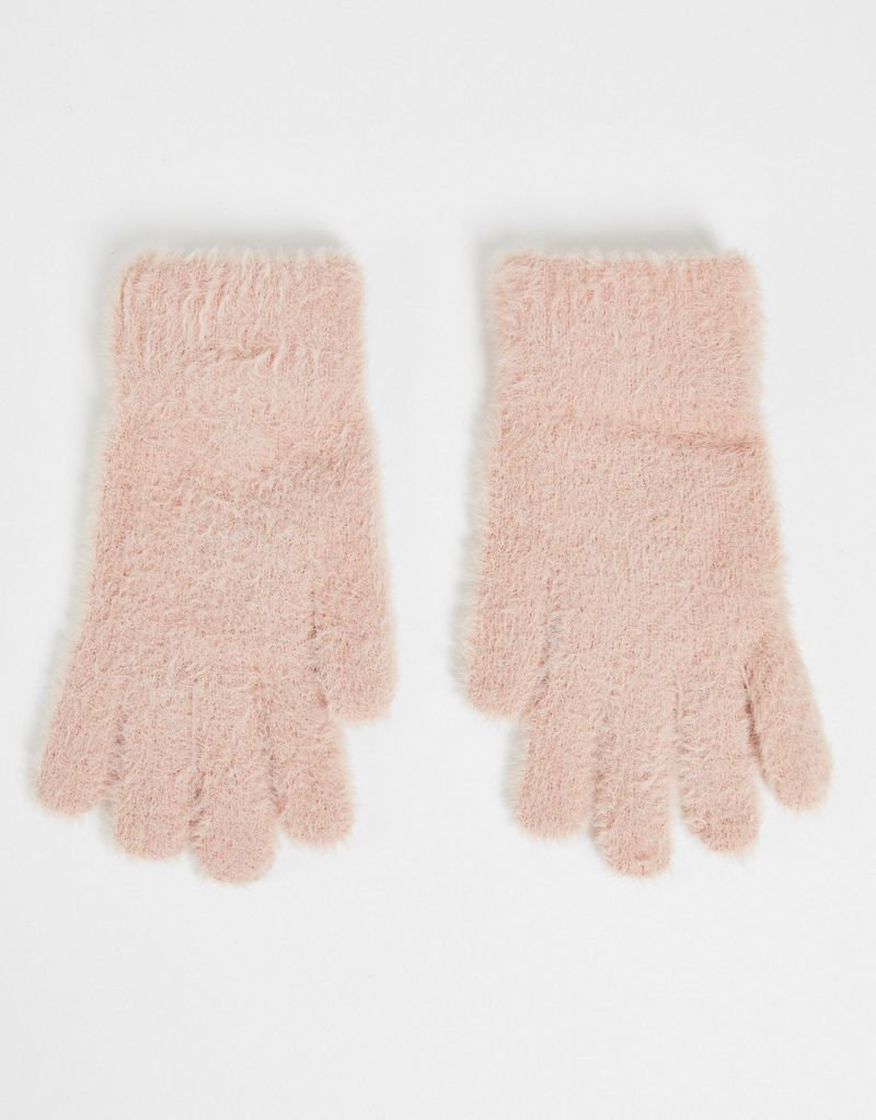 Дополните аксессуарами суперпушистые перчатки розового цвета. Accessorize