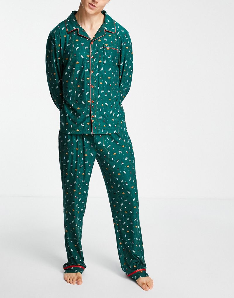 Удобный пижамный комплект с зеленым лыжным принтом Loungeable