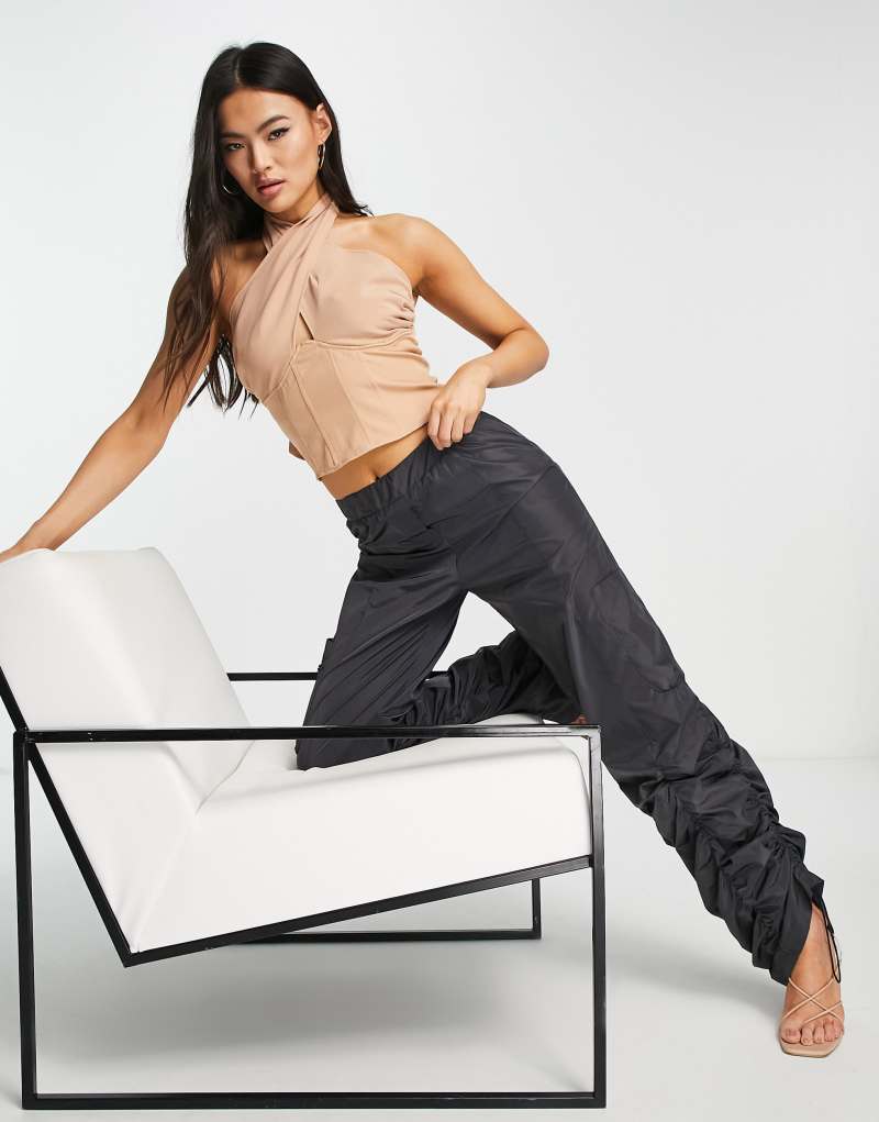 Коричневый корсетный топ Missguided с воротником-халтер из сетки, длиной до пояса Missguided