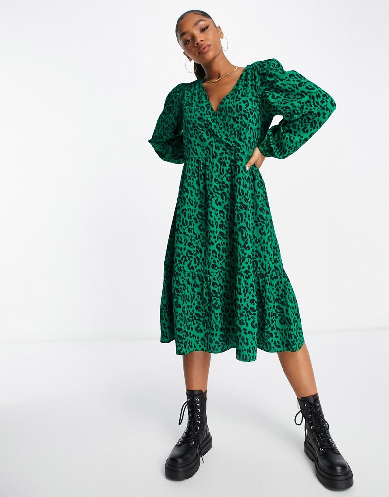 Зеленое платье миди с запахом Monki с леопардовым принтом Monki