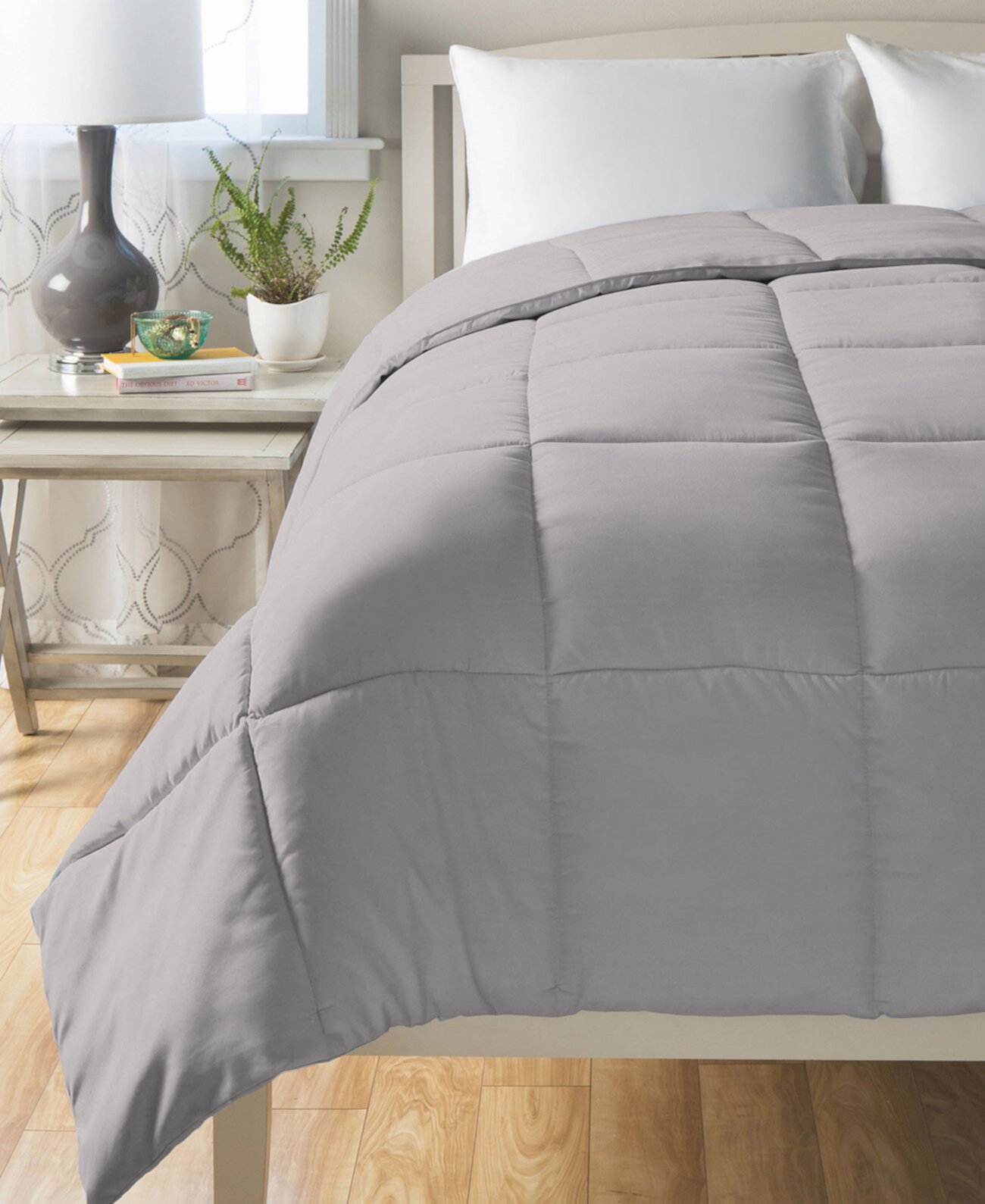 All Season Down Alternative Hypoallergenic King Comforter Cheer Collection