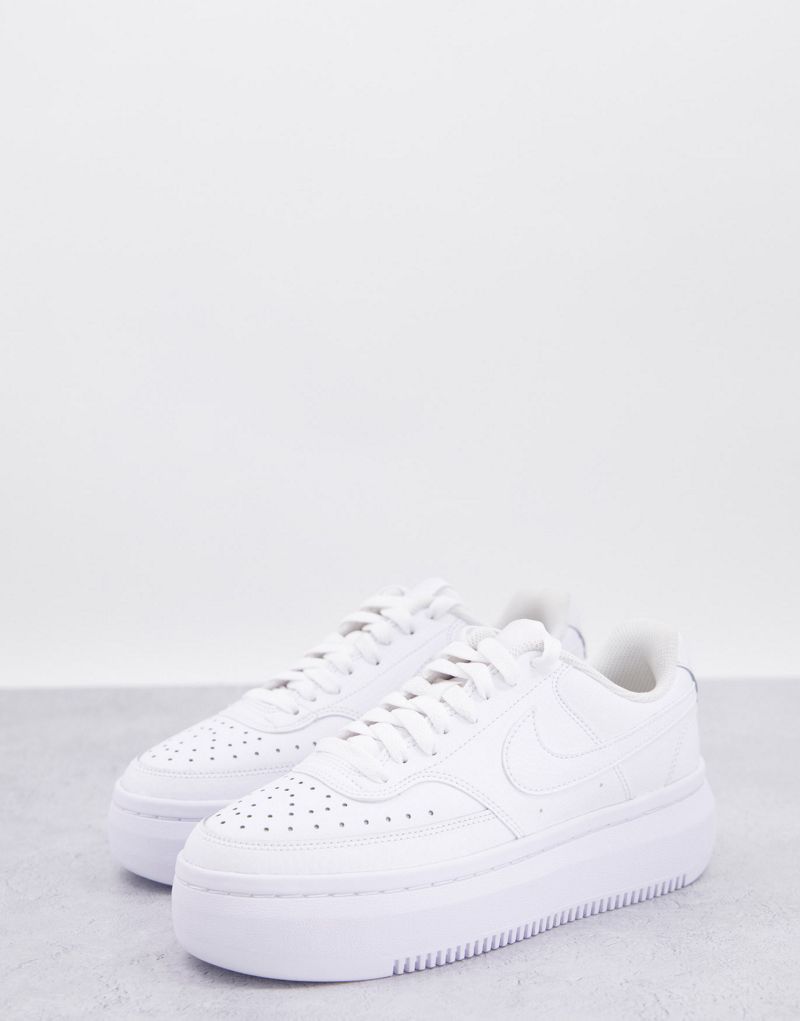  Женские кроссовки для повседневного использования Nike Court Vision Alta в белом цвете Nike